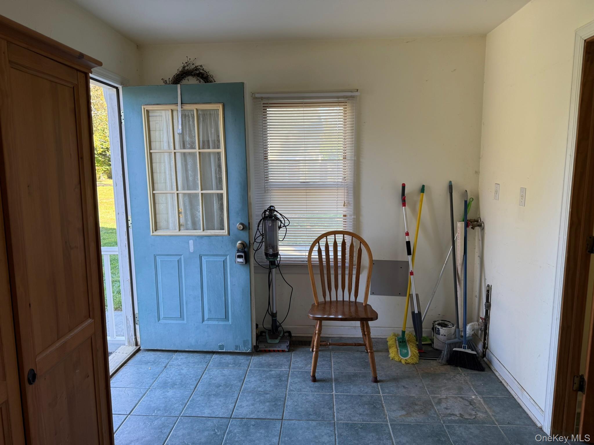 Single Family Main Suffolk County, NY 11939, MLS-903269-8