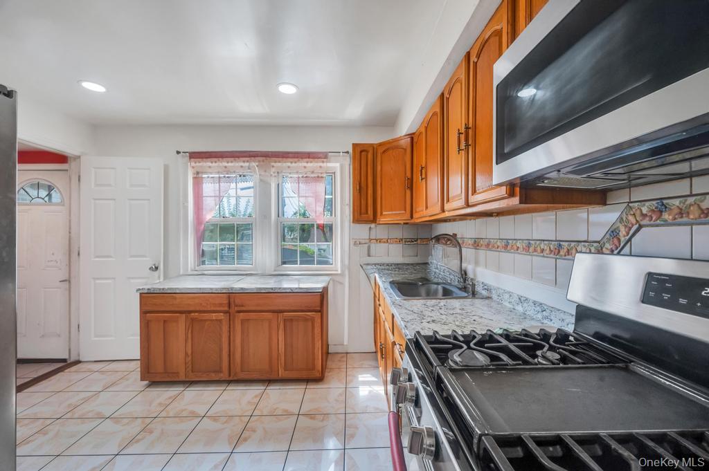 Single Family 106  Queens, NY 11417, MLS-903291-6