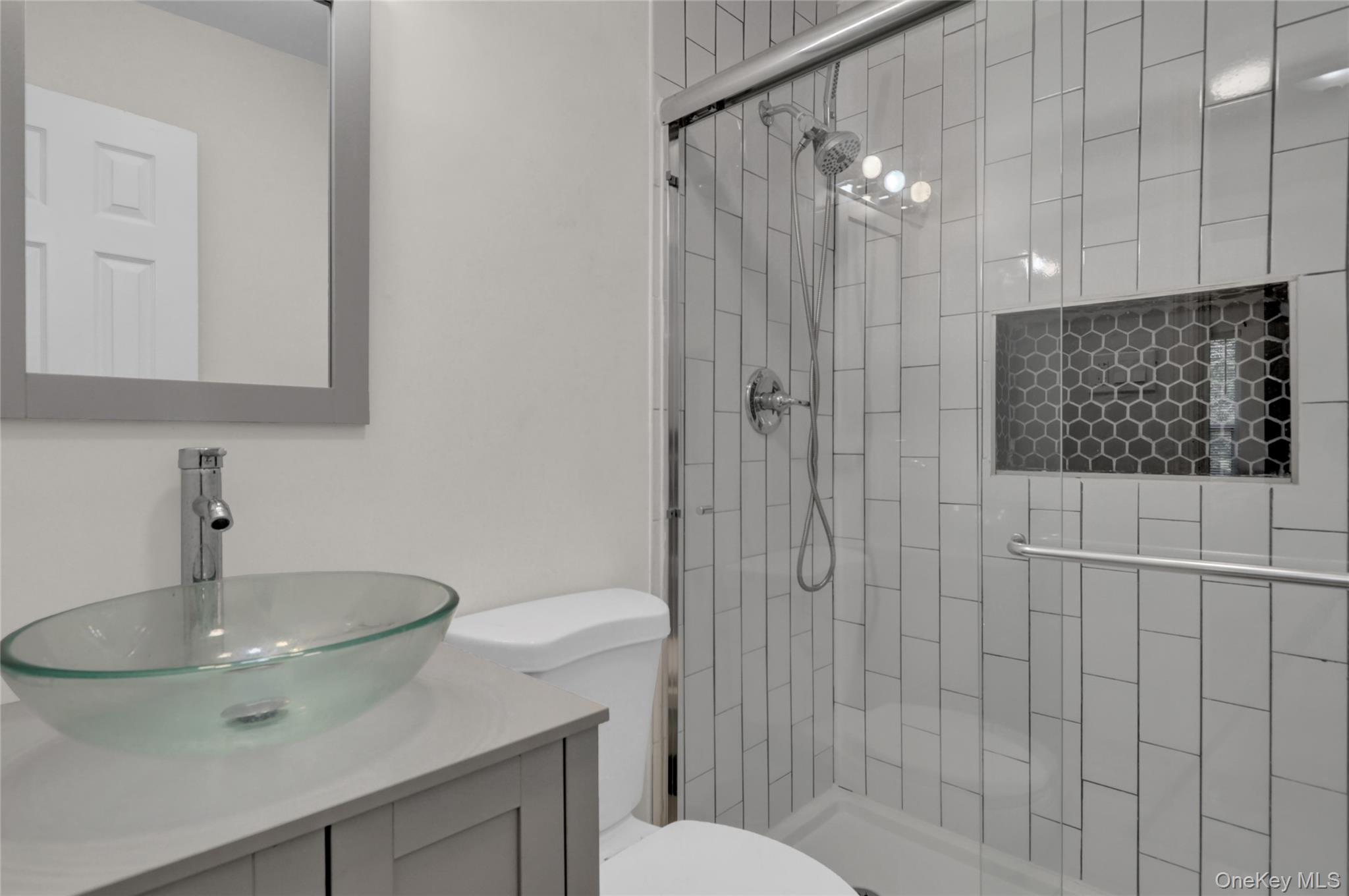 Single Family Grand Suffolk County, NY 11967, MLS-903307-10