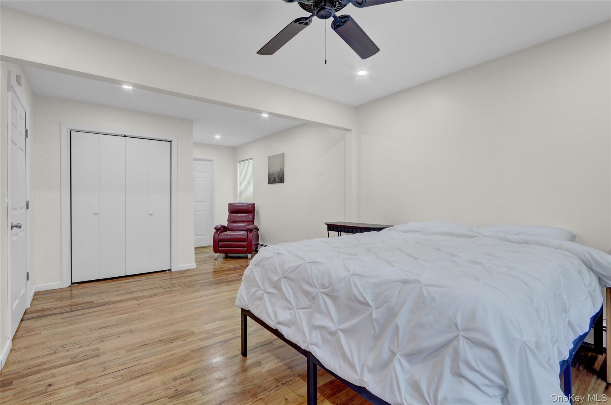 Single Family Grand Suffolk County, NY 11967, MLS-903307-12