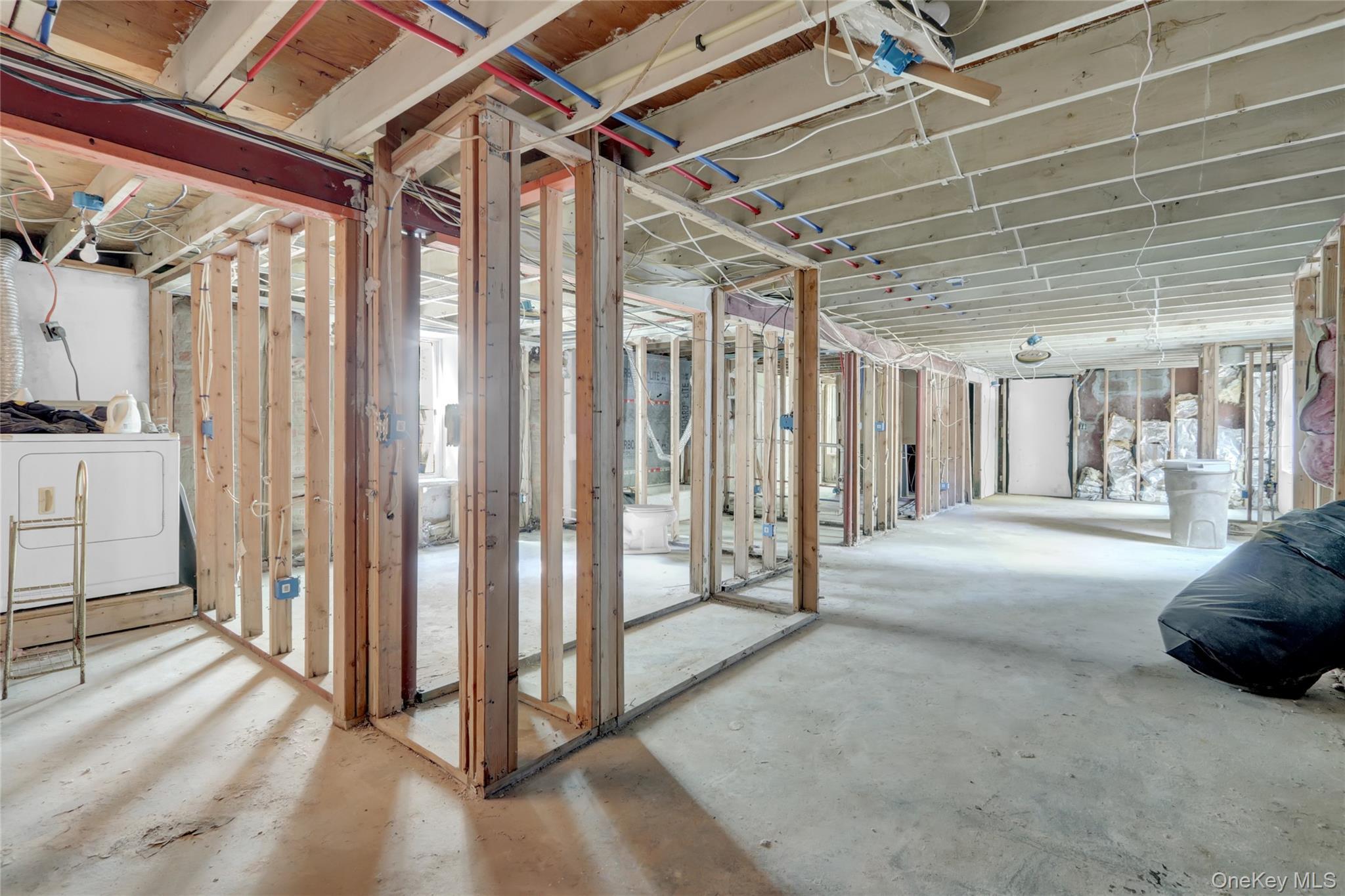 Single Family Grand Suffolk County, NY 11967, MLS-903307-17