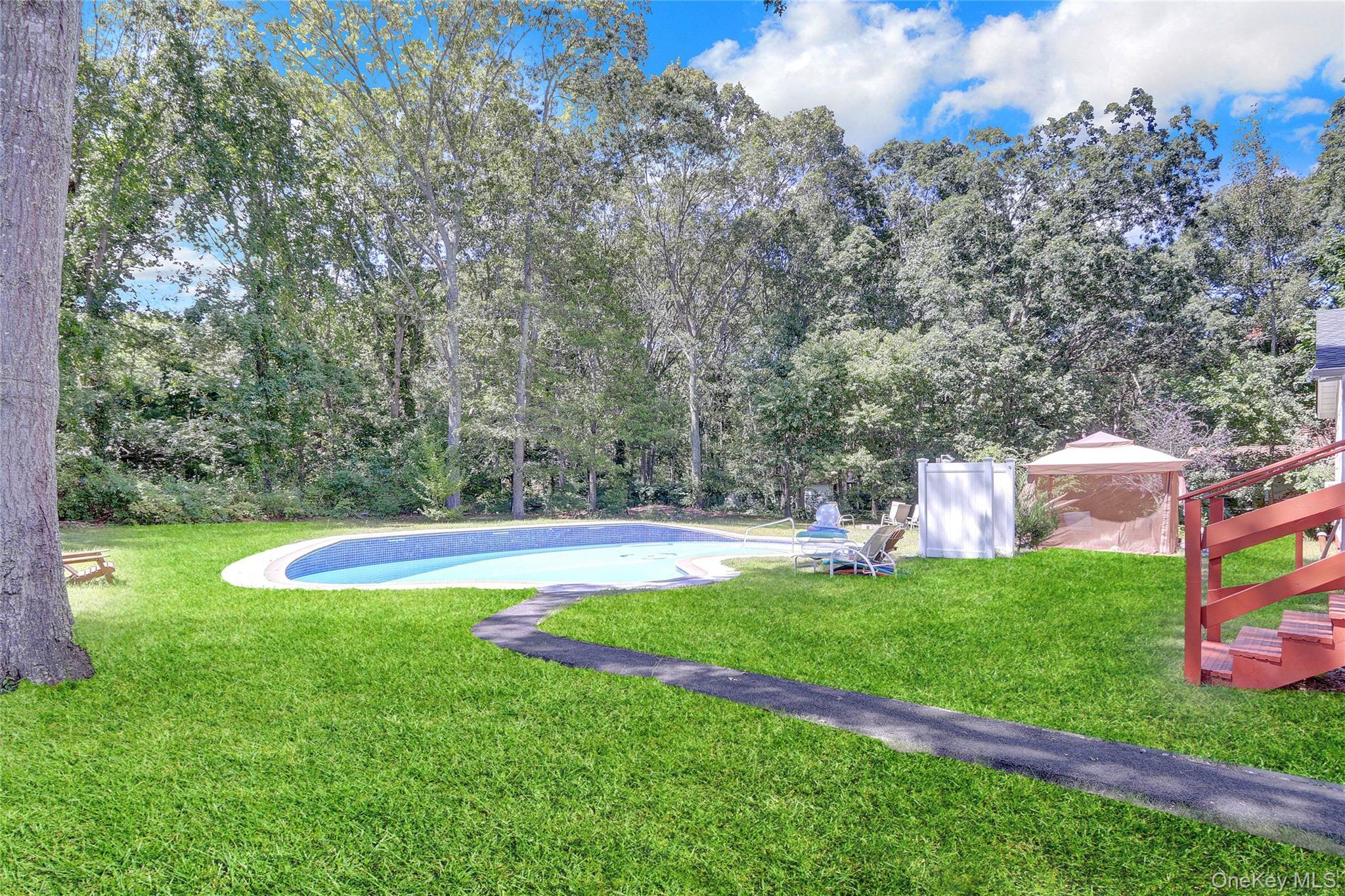 Single Family Grand Suffolk County, NY 11967, MLS-903307-19