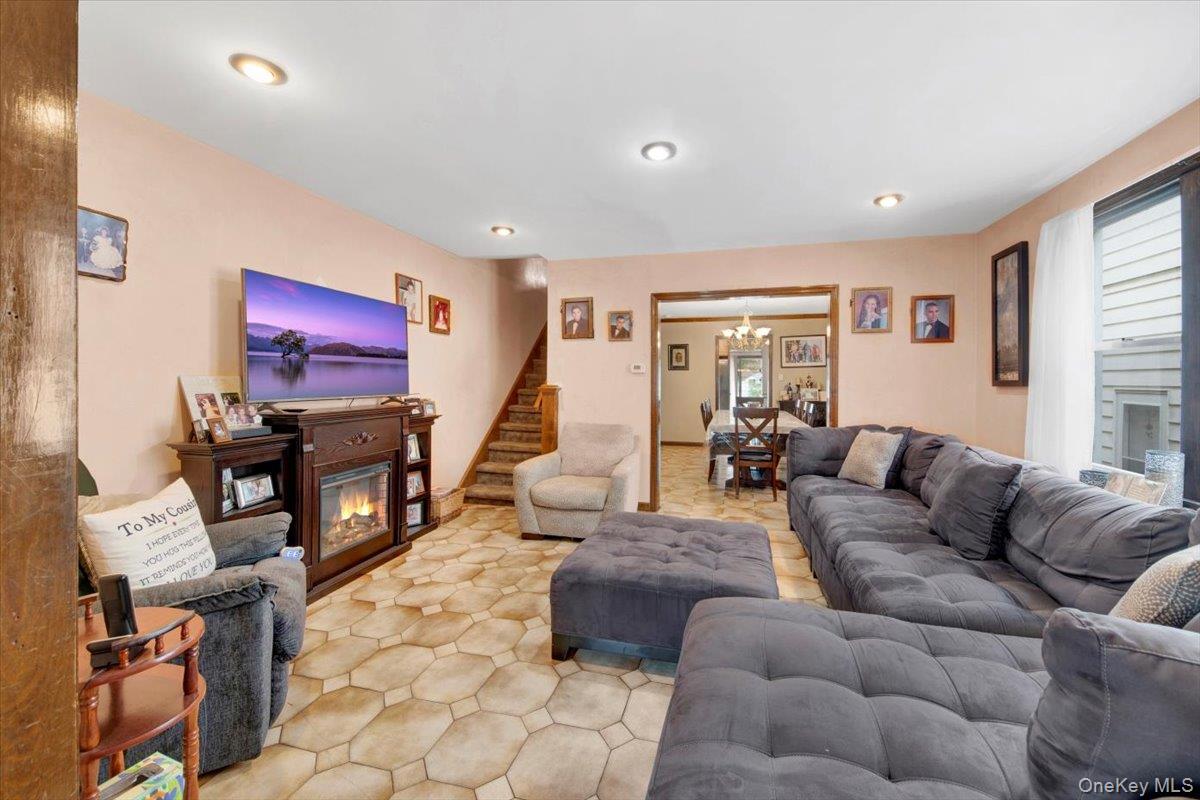 Single Family Radcliff  Bronx, NY 10462, MLS-903309-15