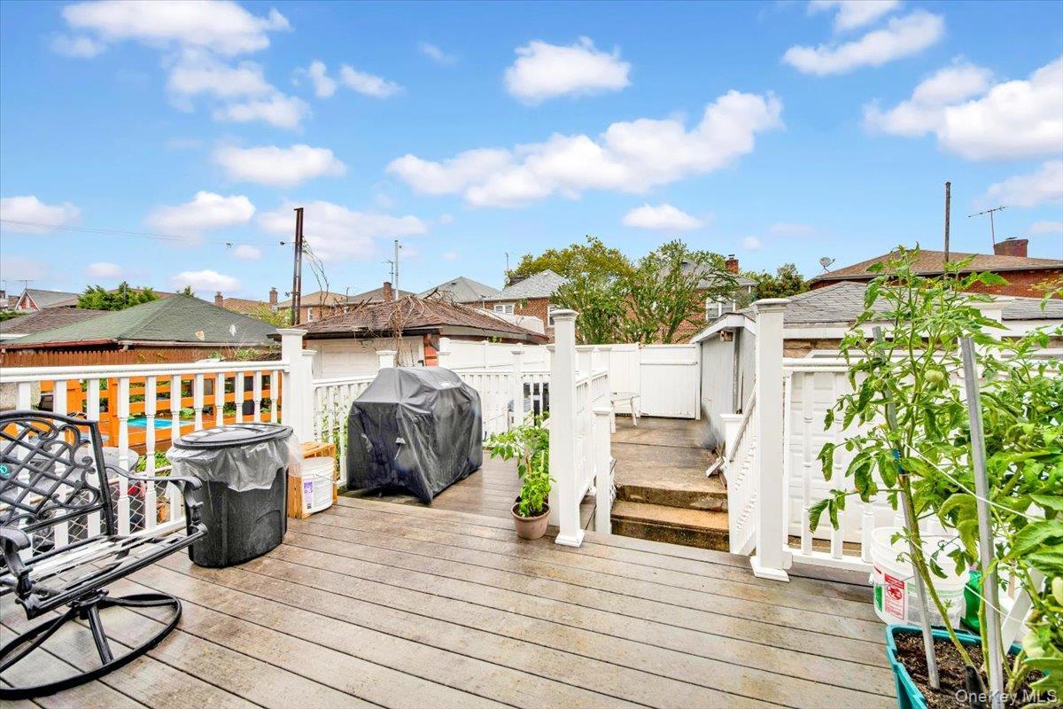 Single Family Radcliff  Bronx, NY 10462, MLS-903309-5
