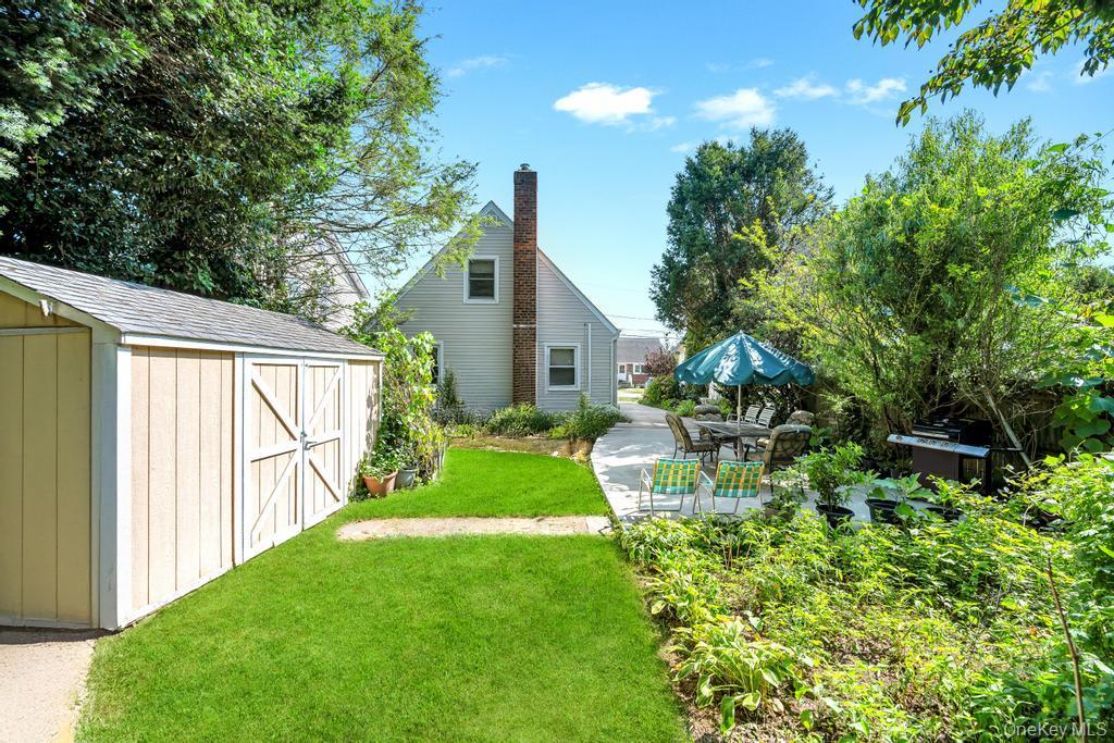 Single Family Terrace  Nassau County, NY 11801, MLS-903317-24