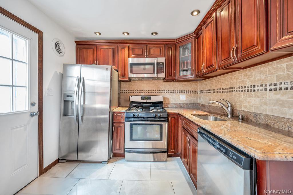 Single Family Terrace  Nassau County, NY 11801, MLS-903317-5