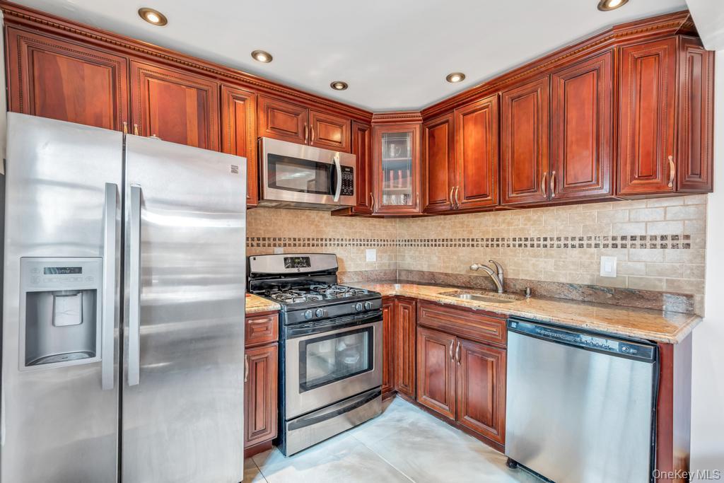 Single Family Terrace  Nassau County, NY 11801, MLS-903317-6