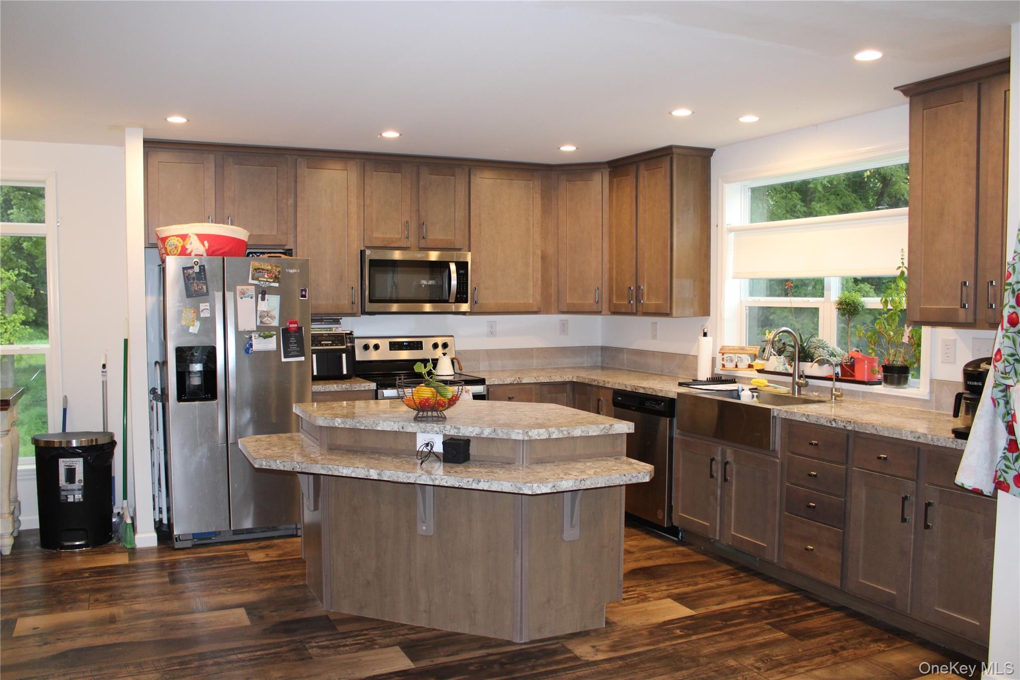 Single Family Metzger Dutchess County, NY 12571, MLS-903387-11