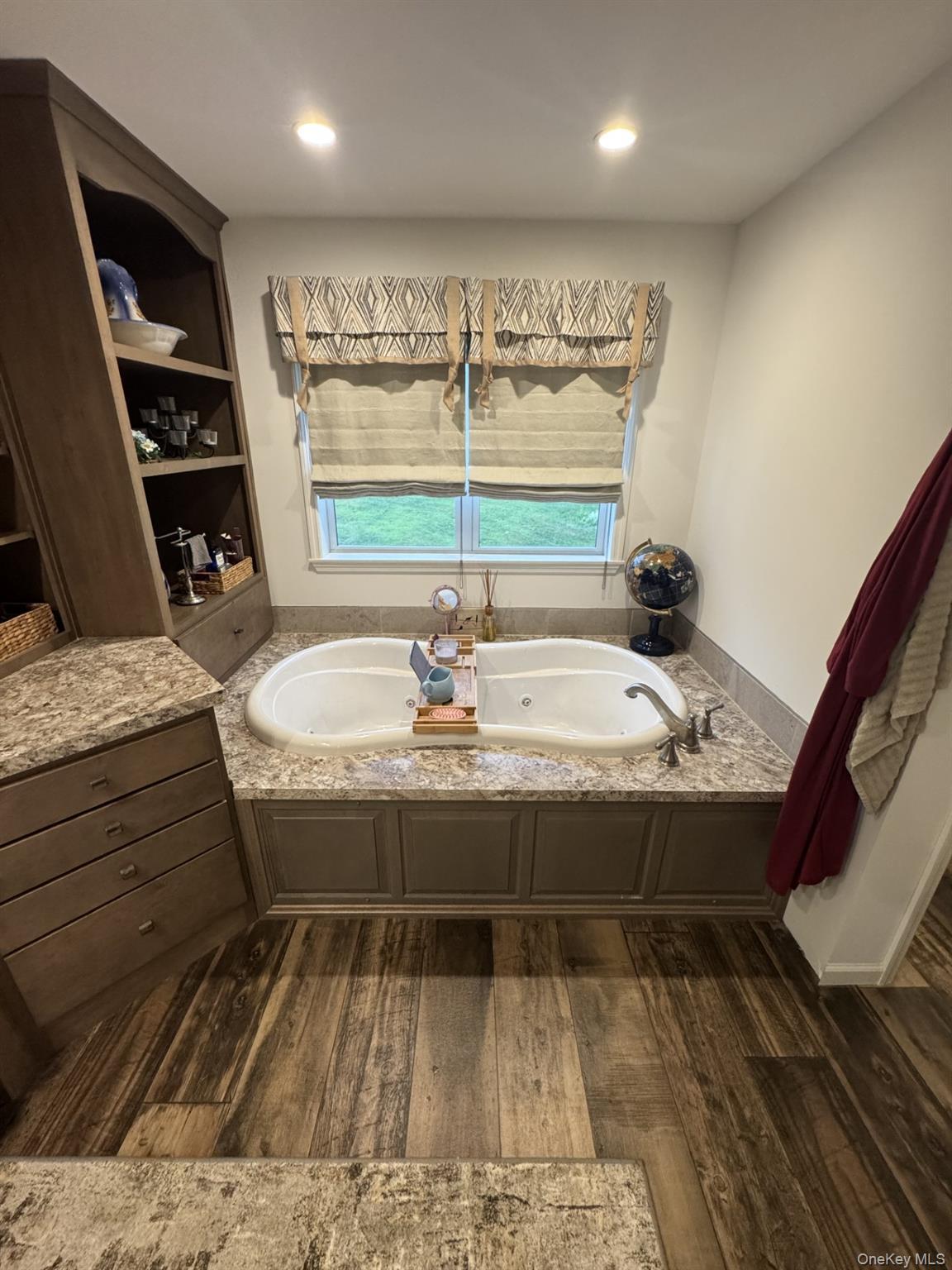 Single Family Metzger Dutchess County, NY 12571, MLS-903387-23