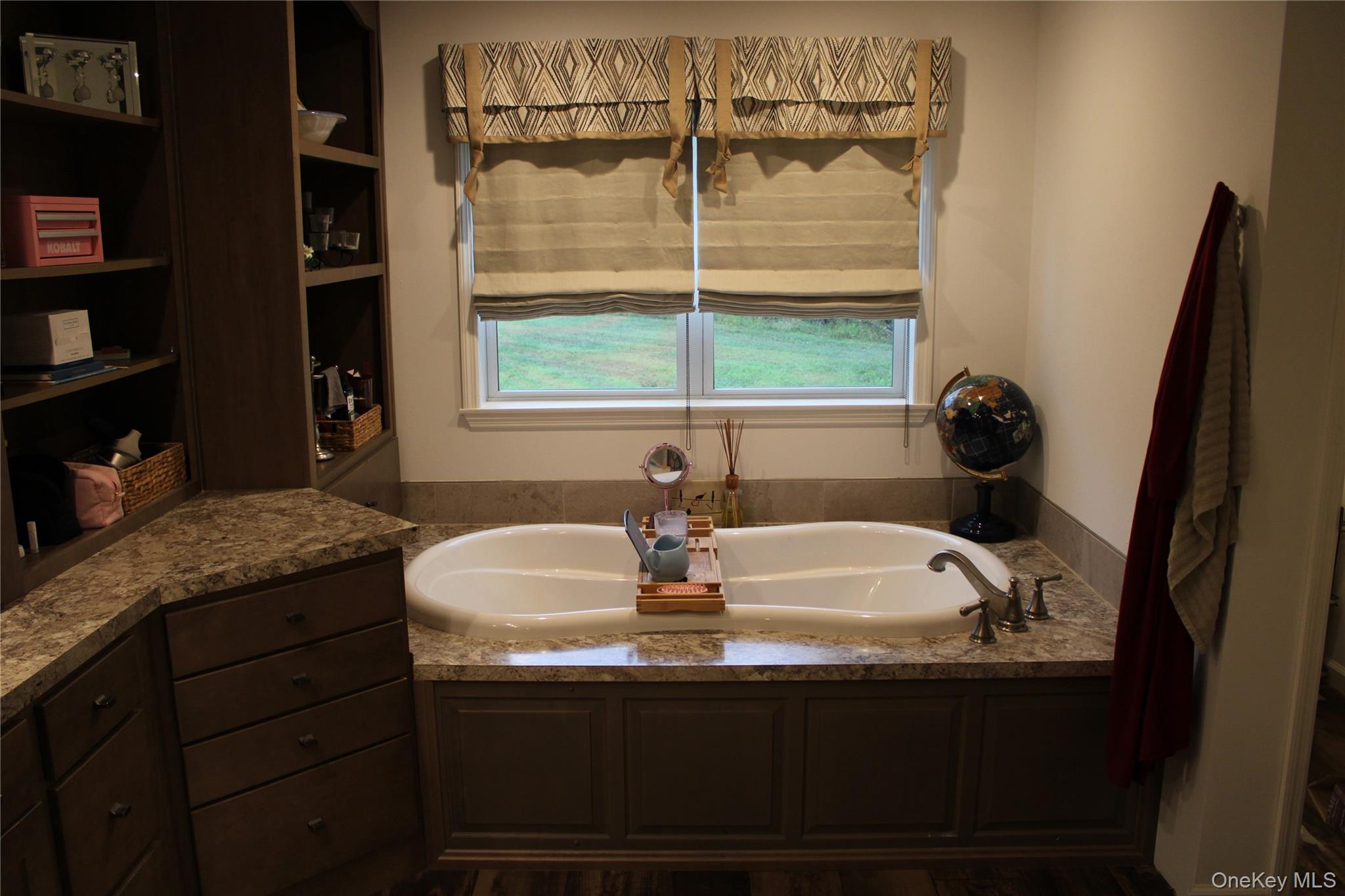 Single Family Metzger Dutchess County, NY 12571, MLS-903387-24