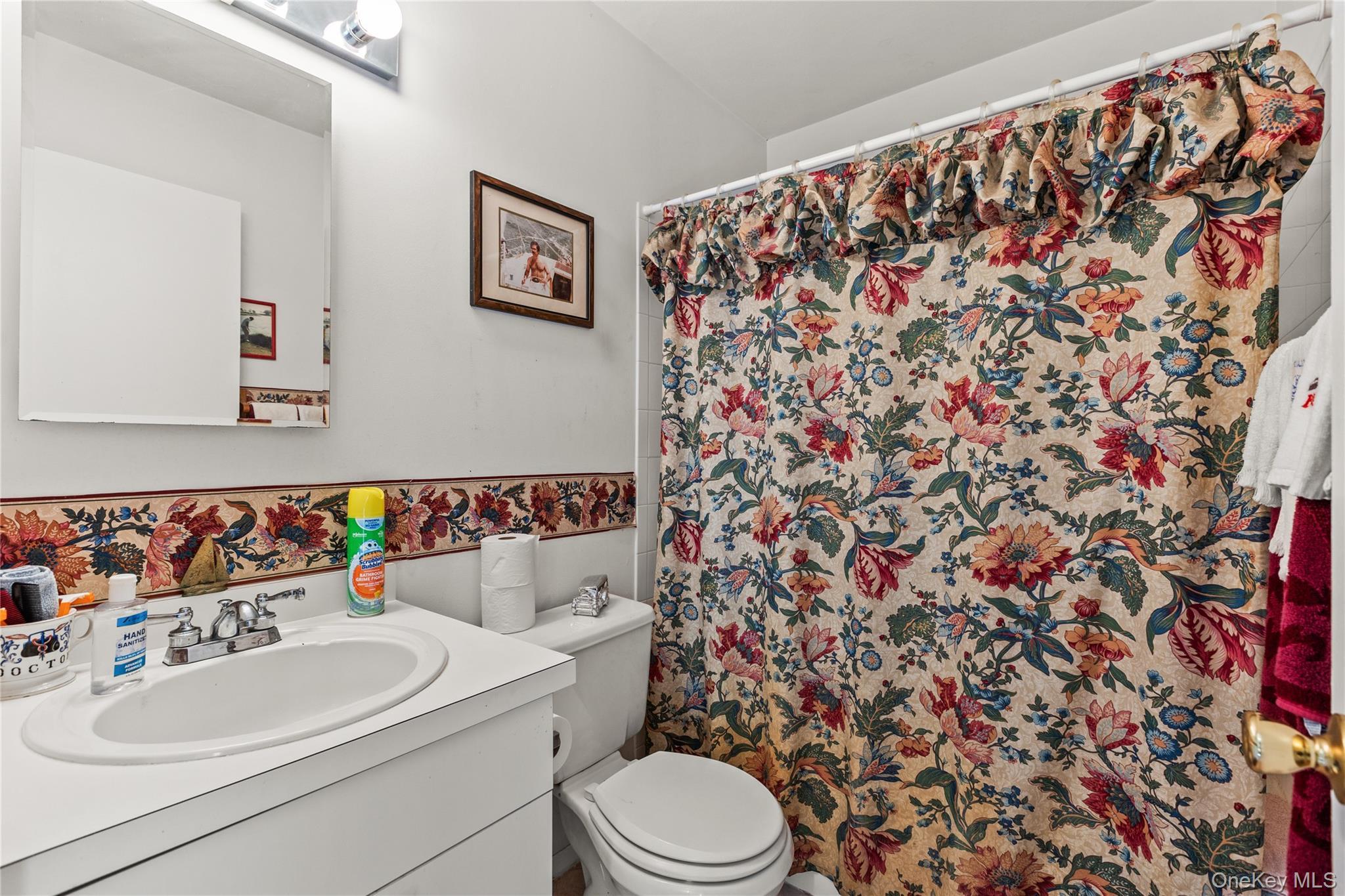 Condo Lakeside  Suffolk County, NY 11706, MLS-903413-14
