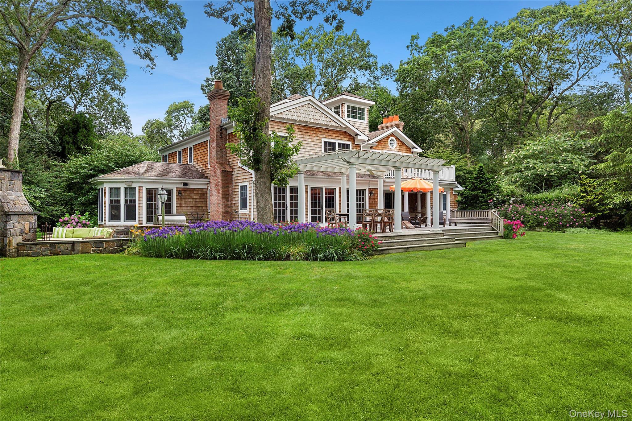 Single Family Cedar Suffolk County, NY 11960, MLS-903436-24