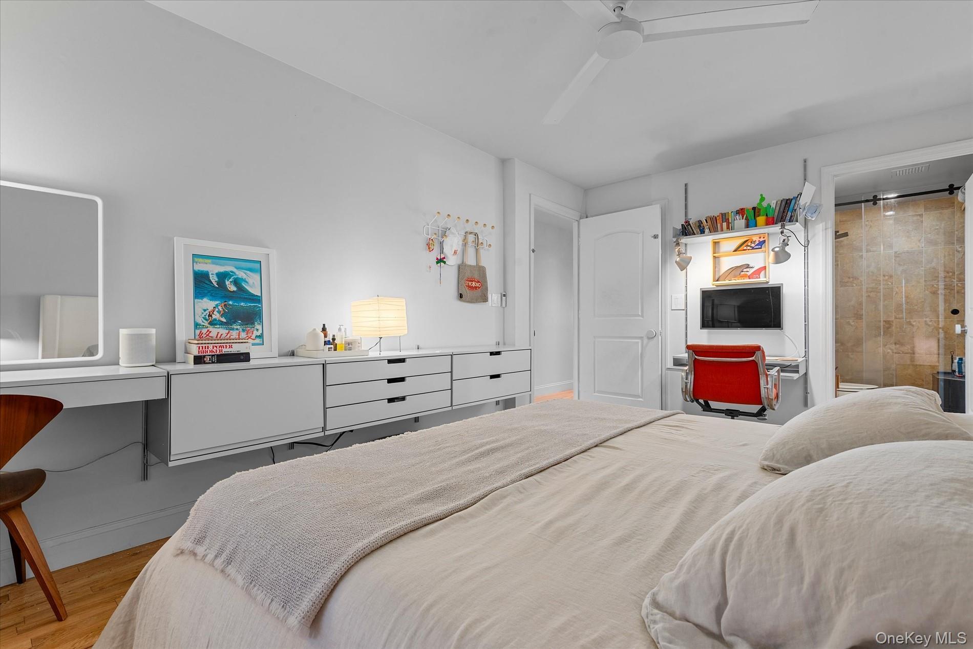 Condo Shore Front  Queens, NY 11694, MLS-903456-17