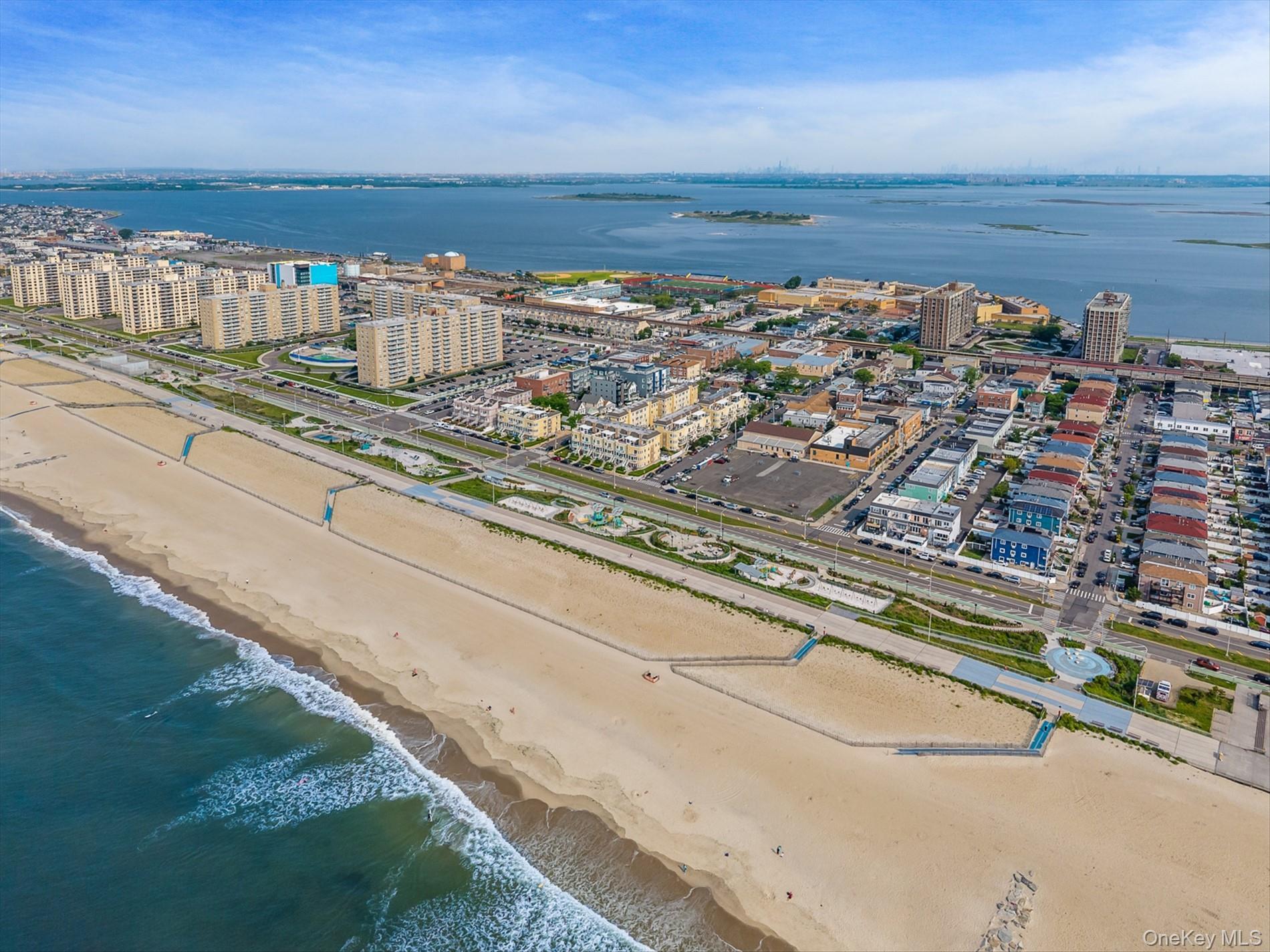 Condo Shore Front  Queens, NY 11694, MLS-903456-29