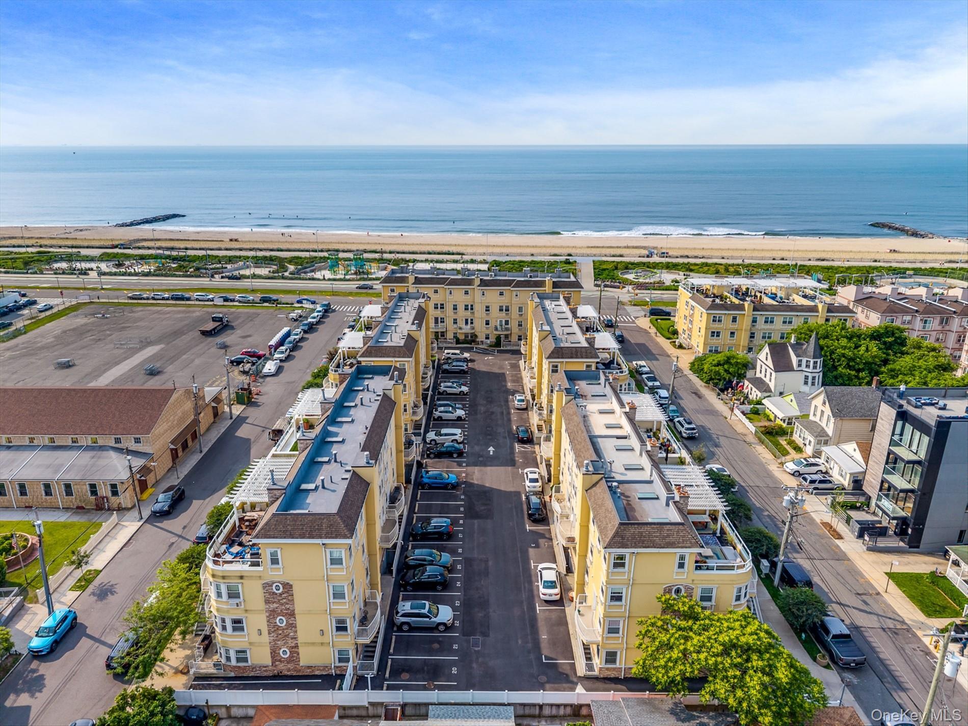 Condo Shore Front  Queens, NY 11694, MLS-903456-30