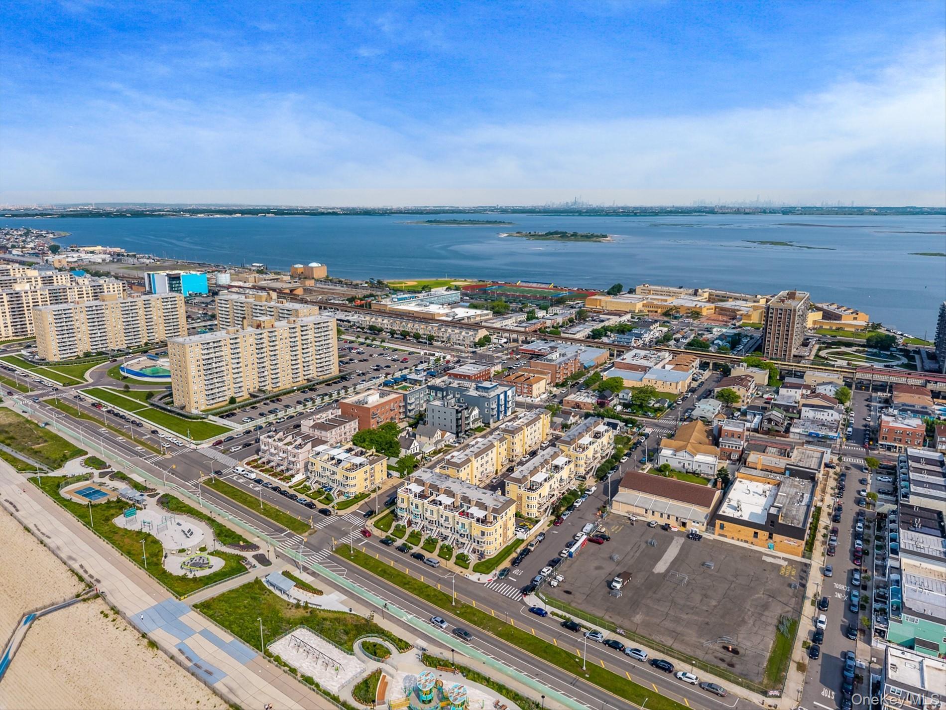 Condo Shore Front  Queens, NY 11694, MLS-903456-32