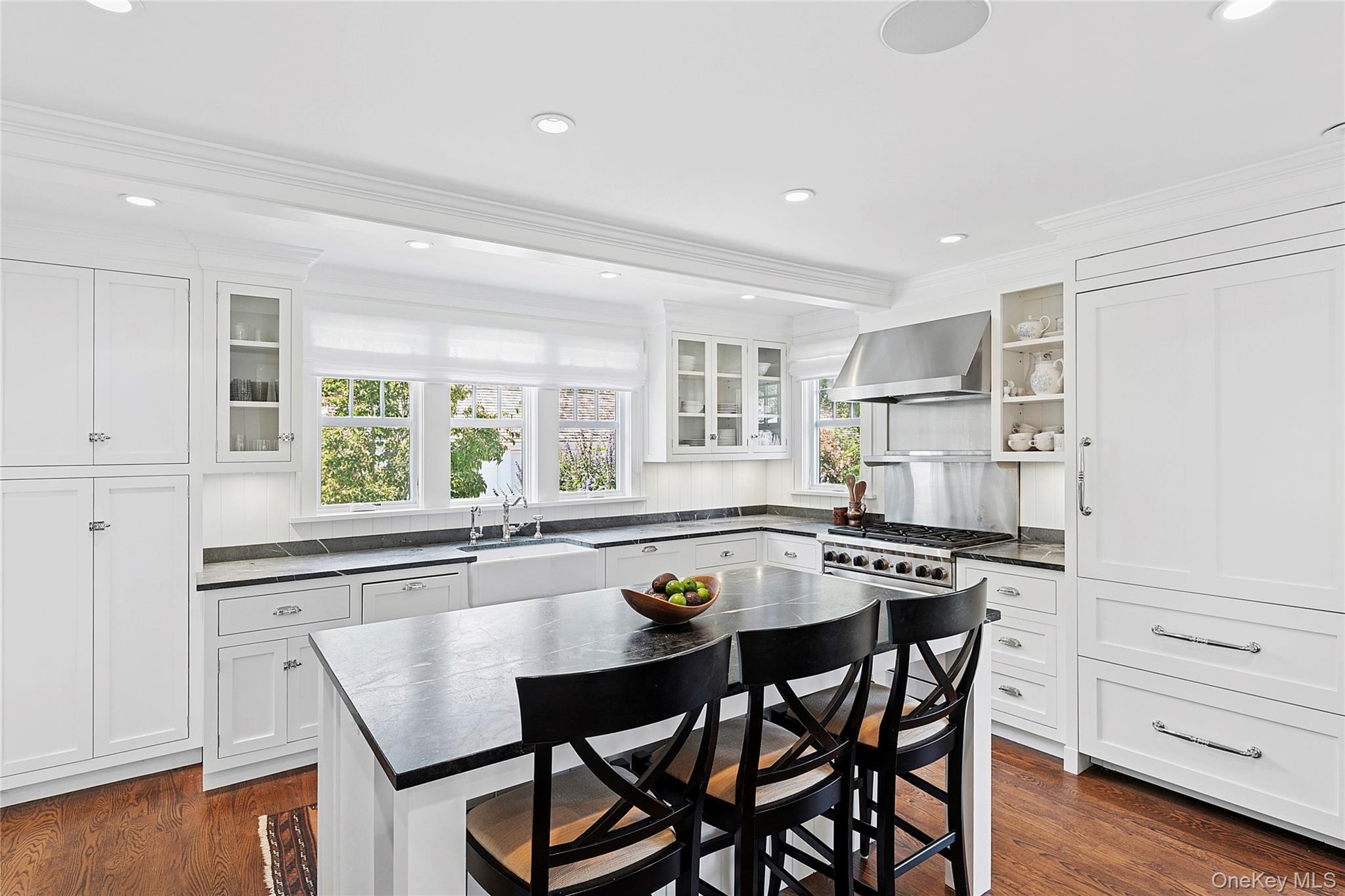 Single Family Halsey Suffolk County, NY 11968, MLS-903458-10