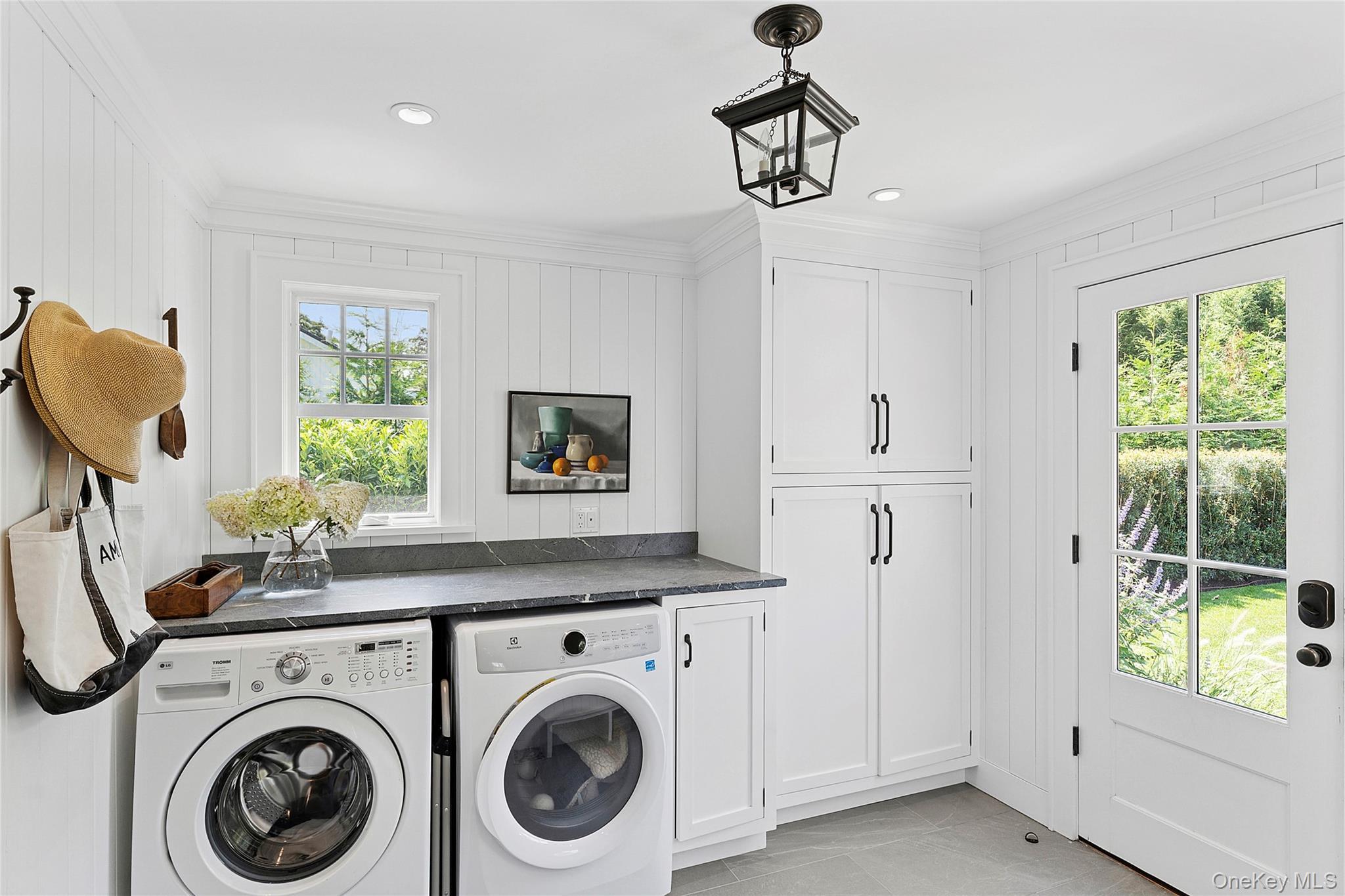 Single Family Halsey Suffolk County, NY 11968, MLS-903458-13