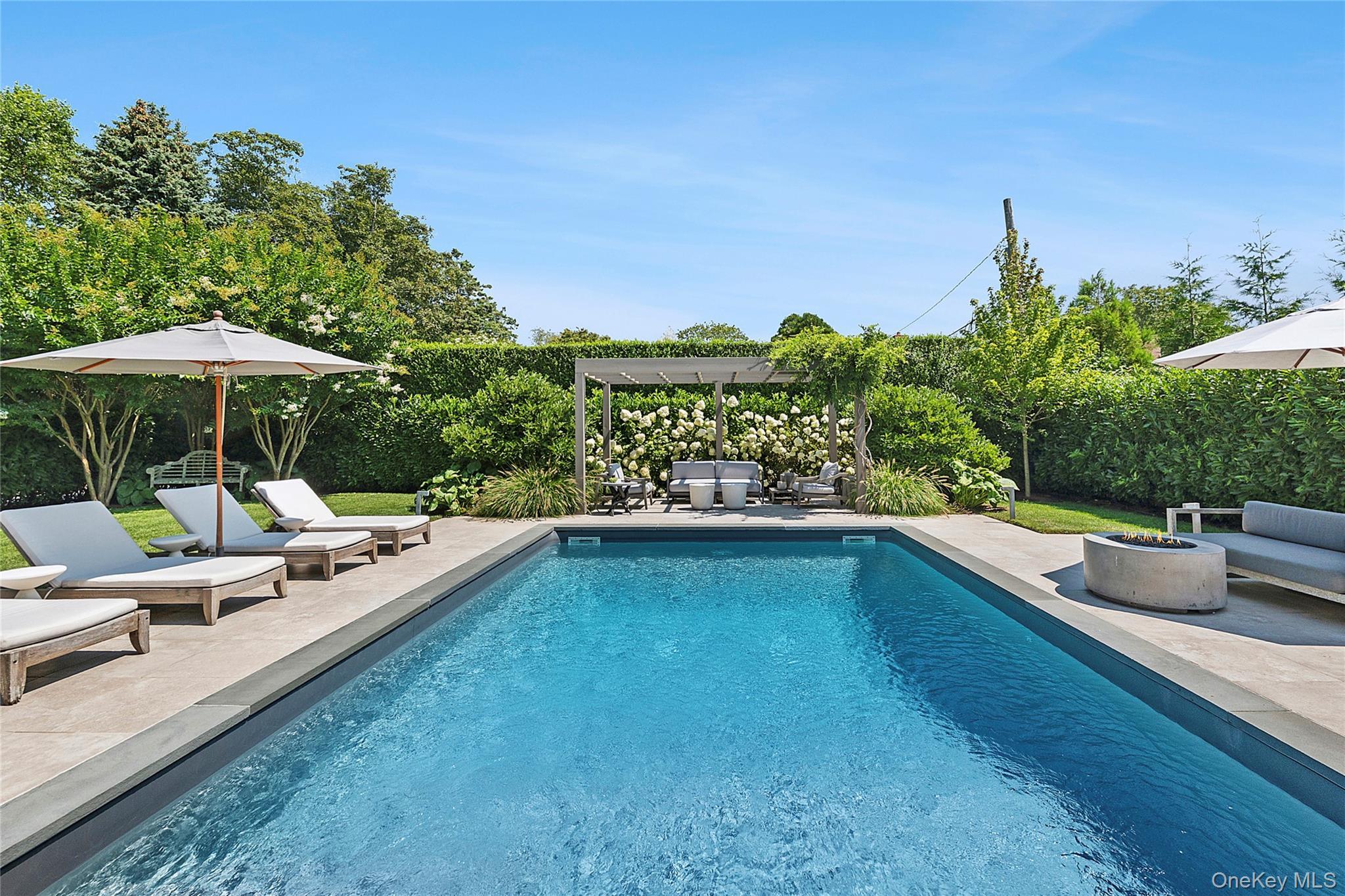 Single Family Halsey Suffolk County, NY 11968, MLS-903458-24