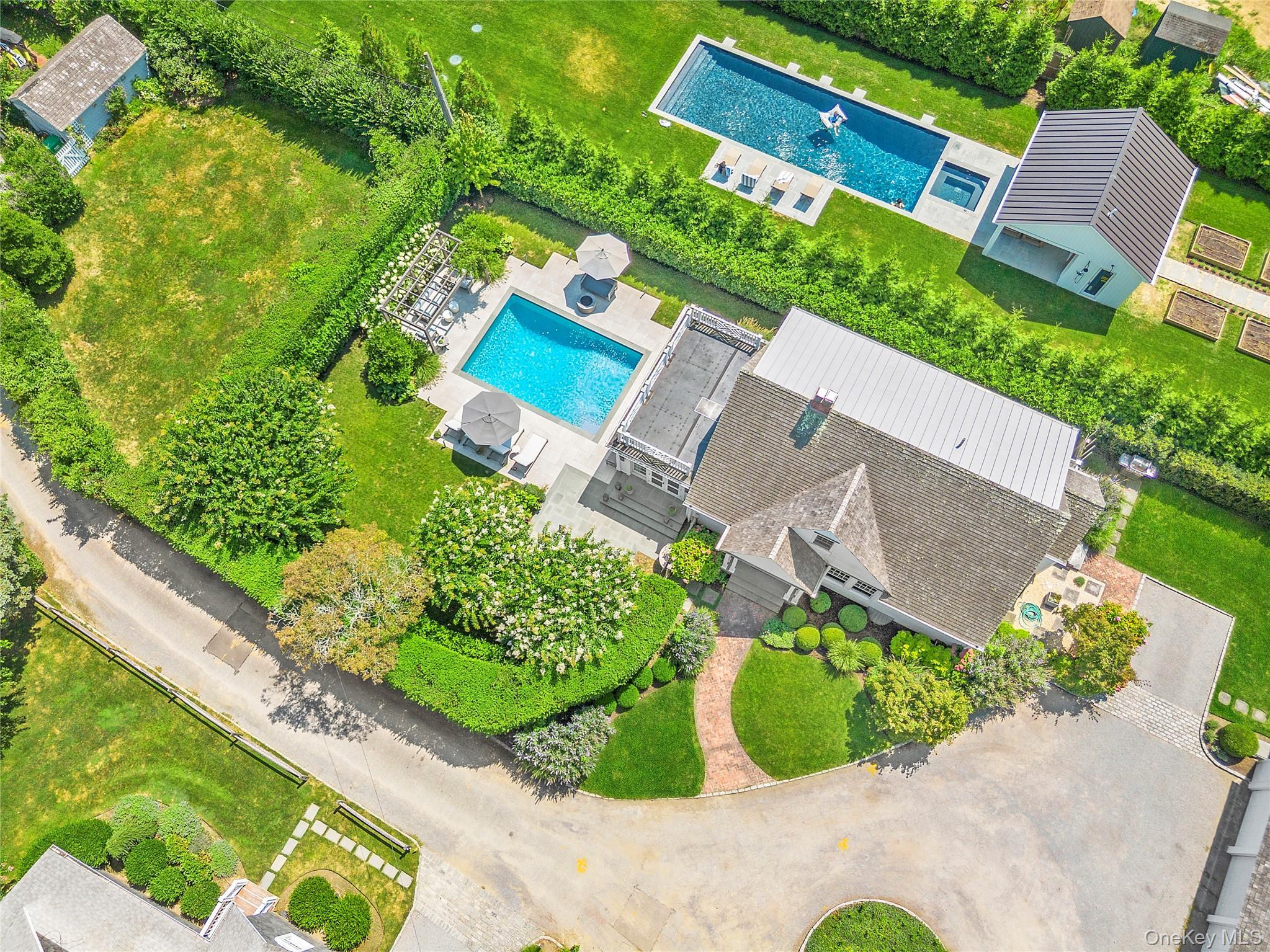 Single Family Halsey Suffolk County, NY 11968, MLS-903458-28