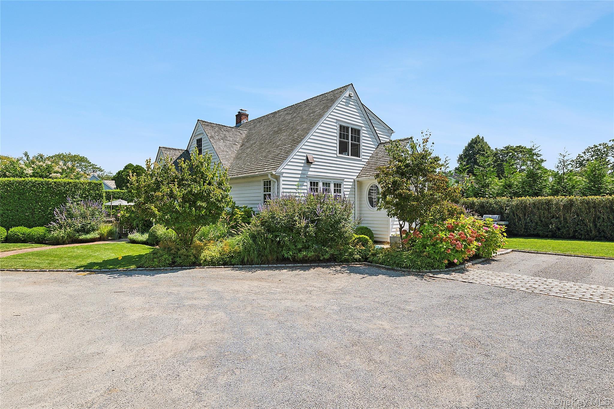 Single Family Halsey  Suffolk County, NY 11968, MLS-903458-31