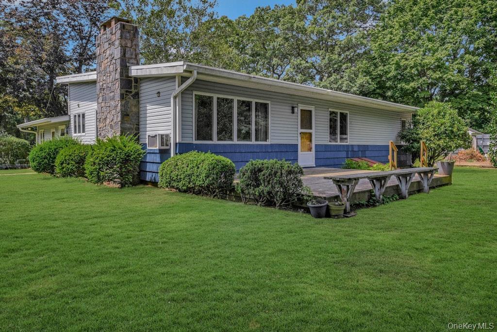 Single Family Center  Suffolk County, NY 11901, MLS-903478-5