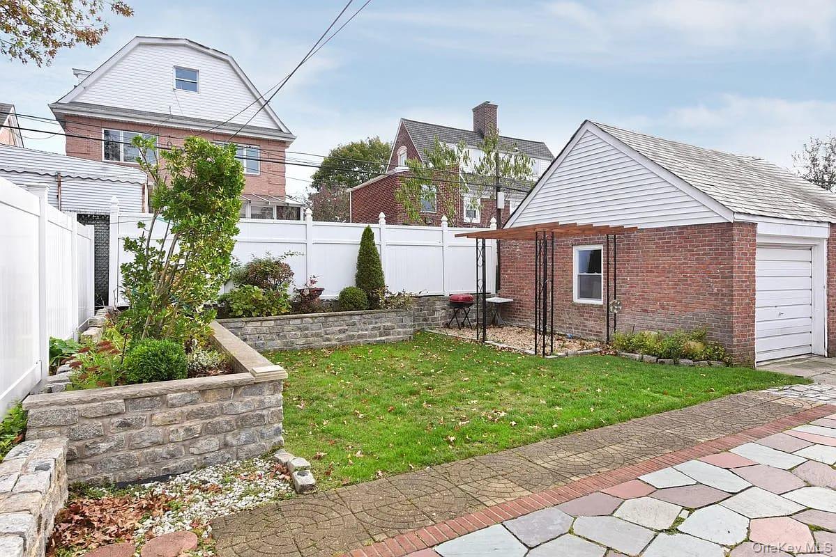 Single Family 67 Queens, NY 11375, MLS-903488-26