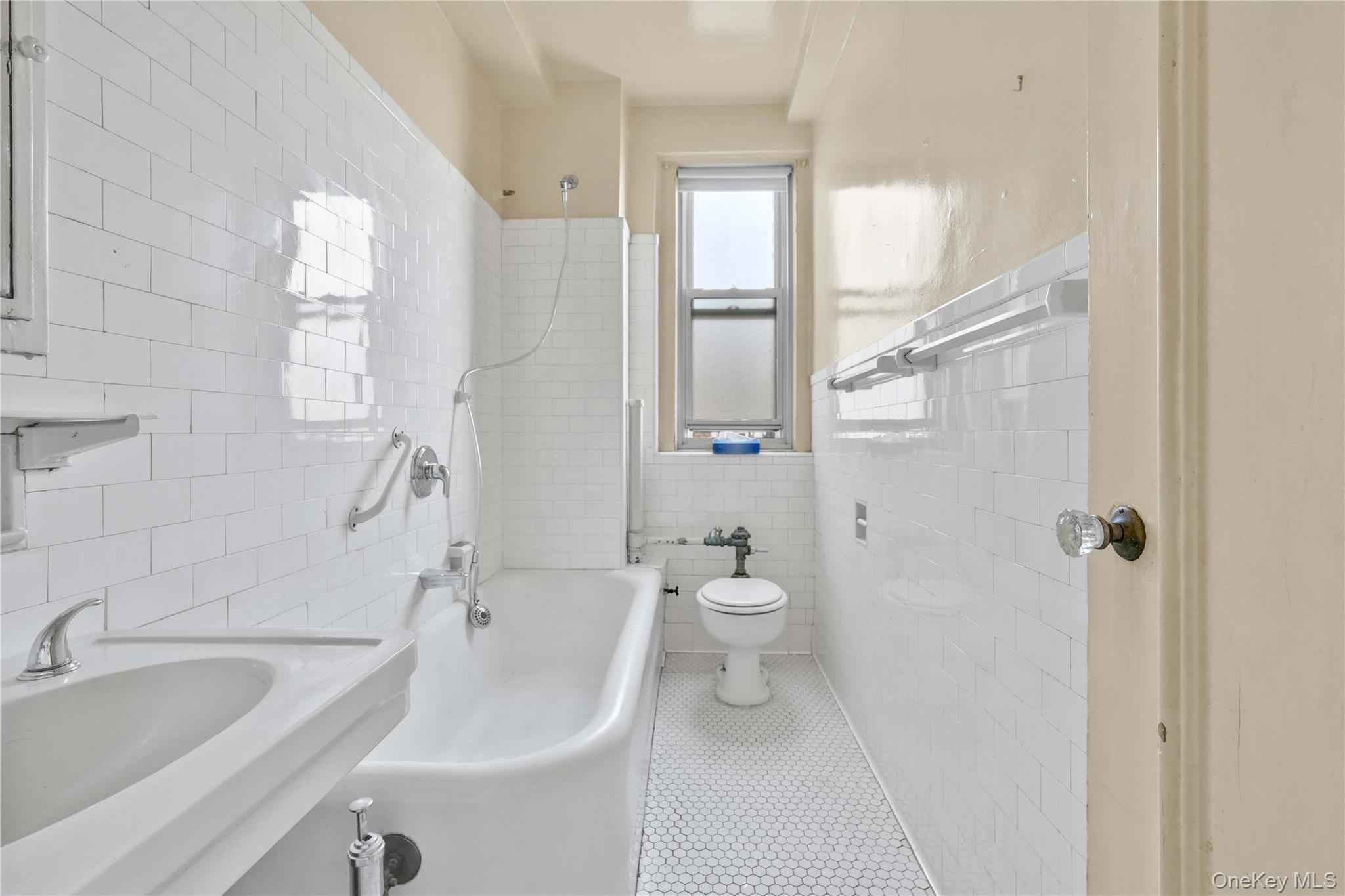 Coop Riverside Manhattan, NY 10025, MLS-903511-14