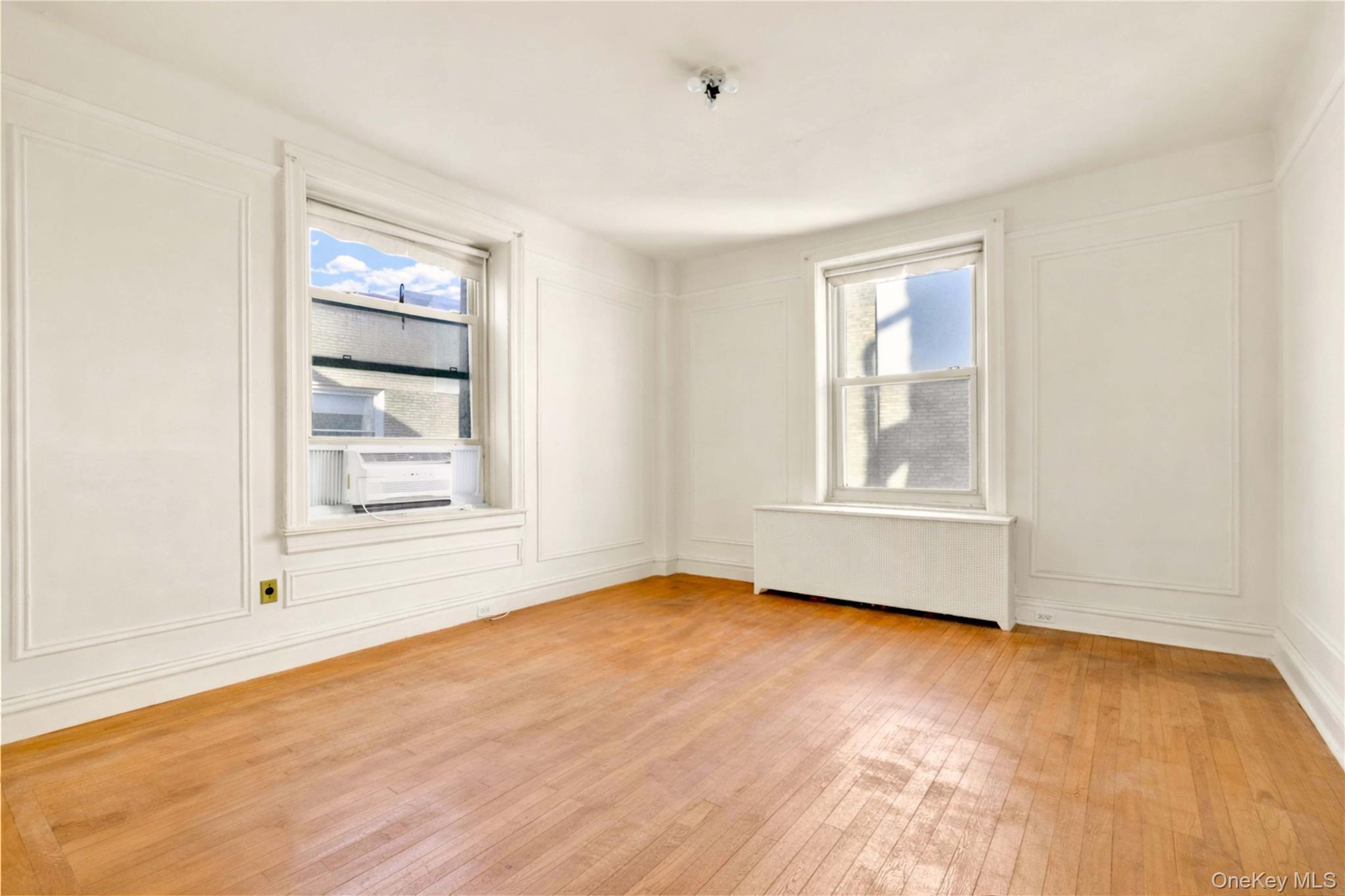 Coop Riverside Manhattan, NY 10025, MLS-903511-16