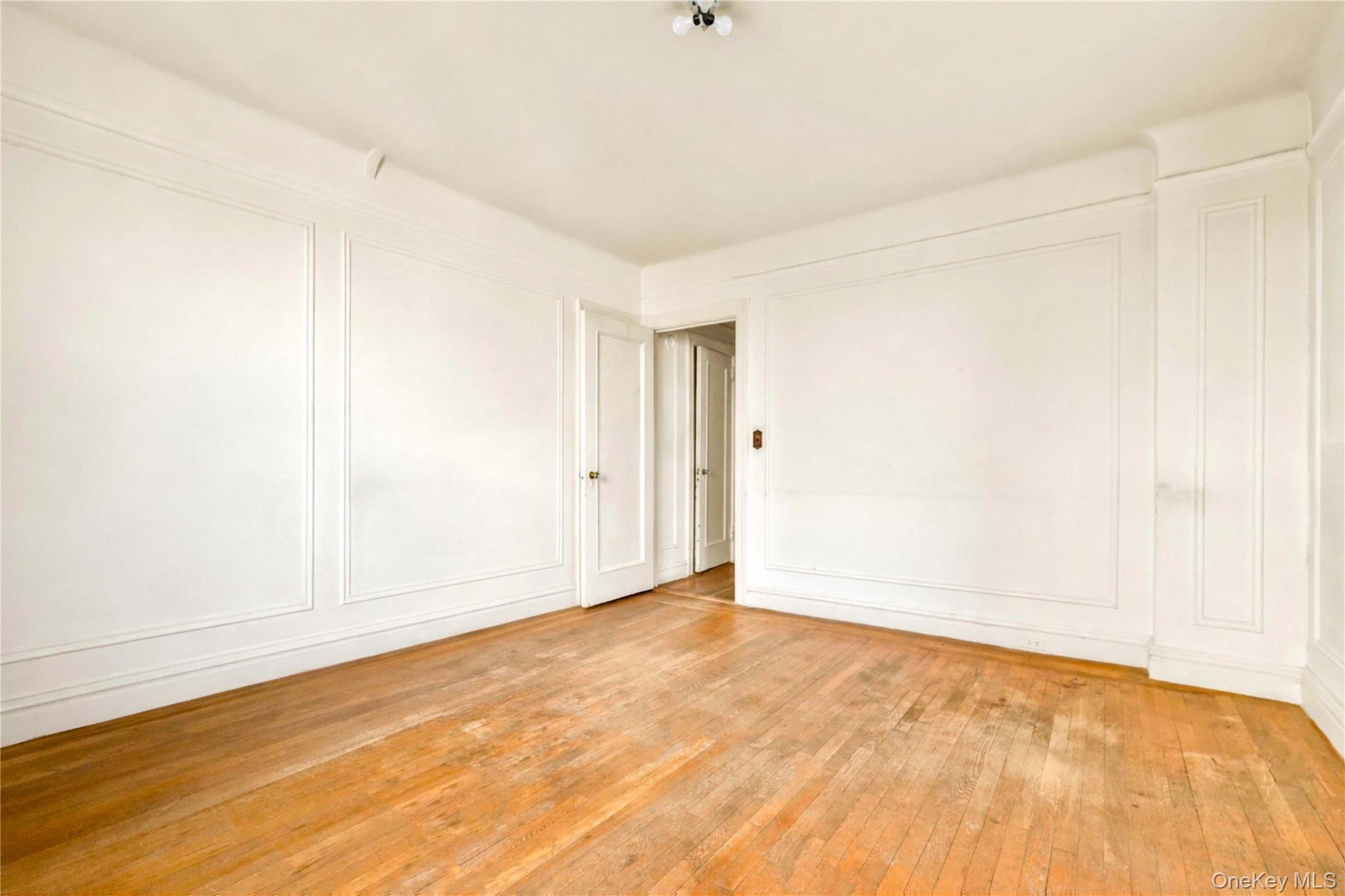 Coop Riverside Manhattan, NY 10025, MLS-903511-18