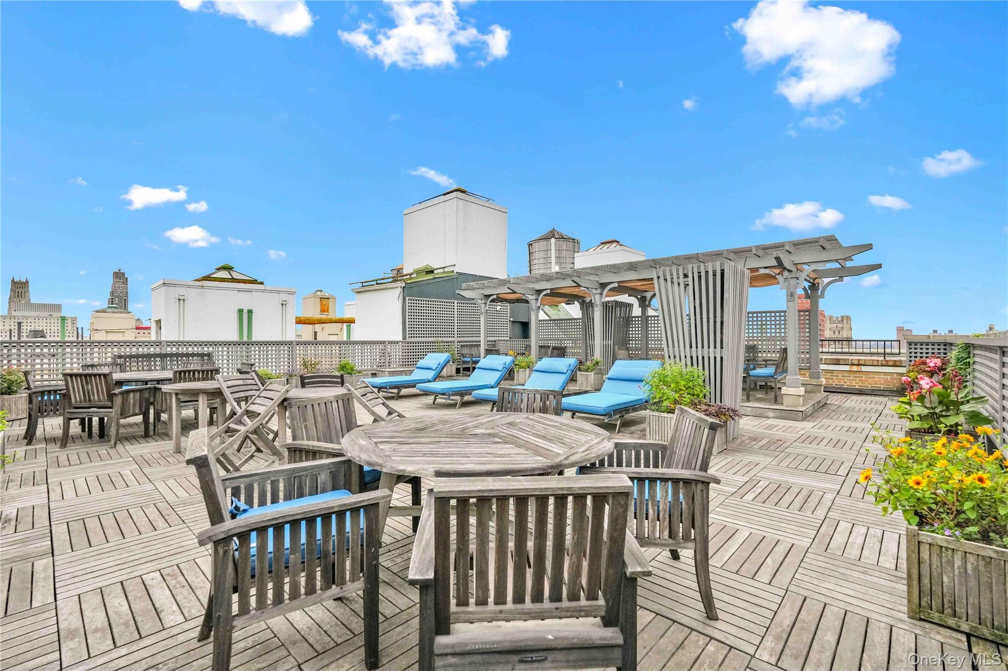 Coop Riverside Manhattan, NY 10025, MLS-903511-24