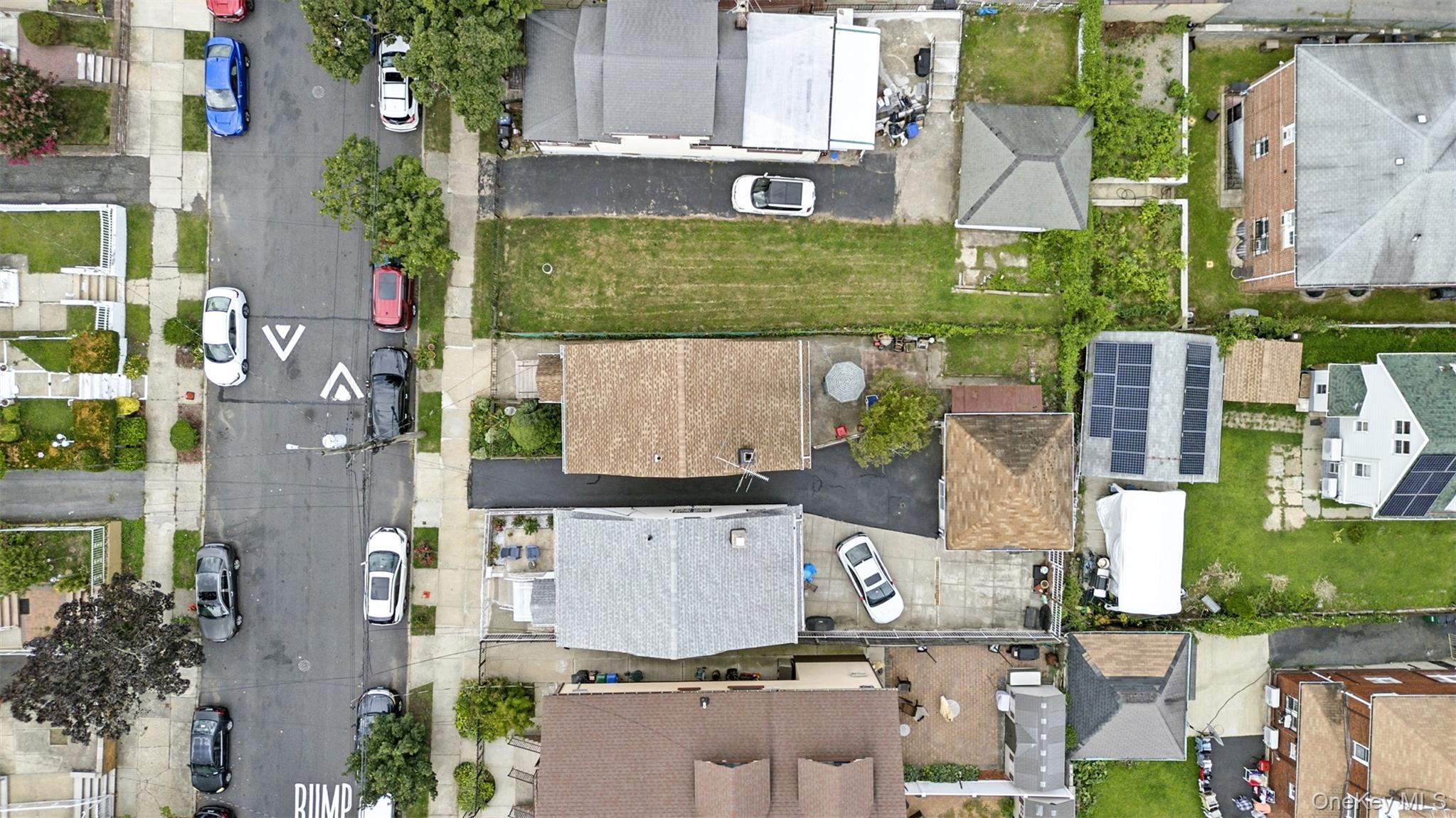 Single Family Mickle  Bronx, NY 10469, MLS-903529-27