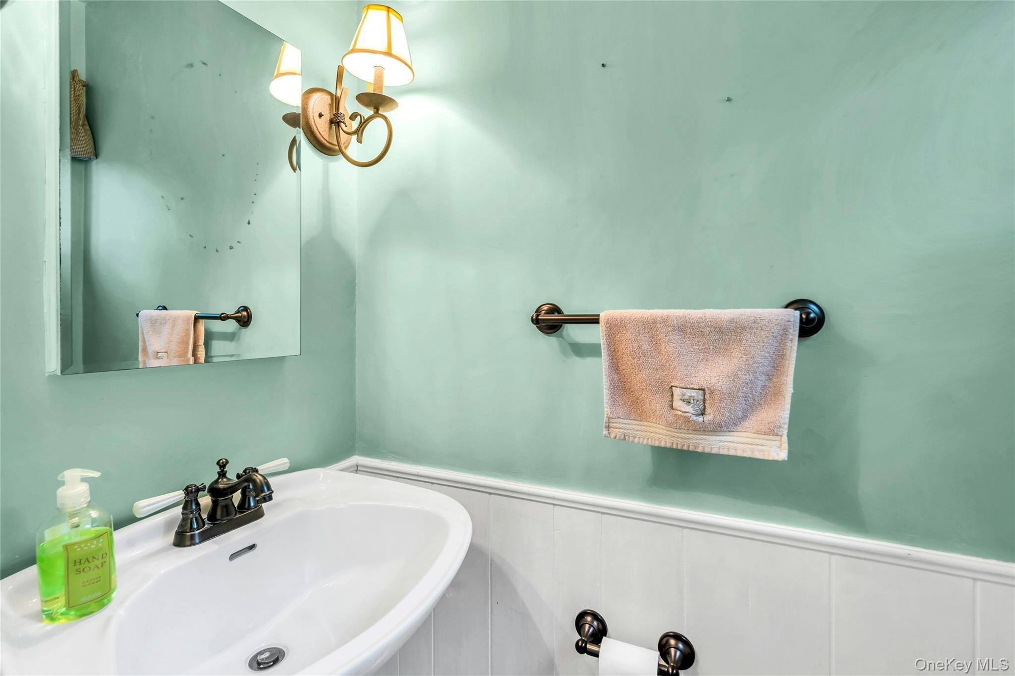 Single Family Rhoda Suffolk County, NY 11787, MLS-903535-14