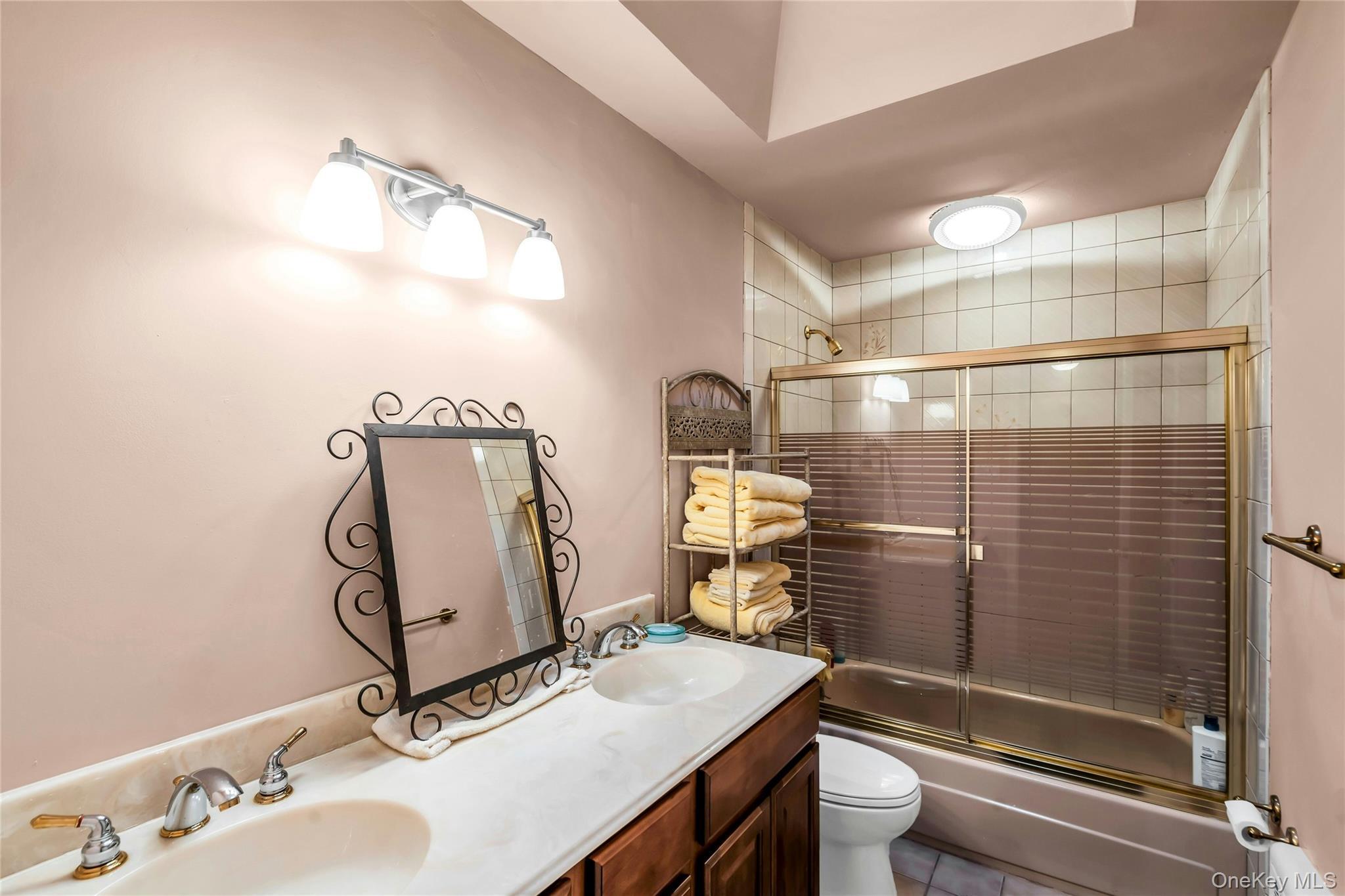 Single Family Rhoda Suffolk County, NY 11787, MLS-903535-25