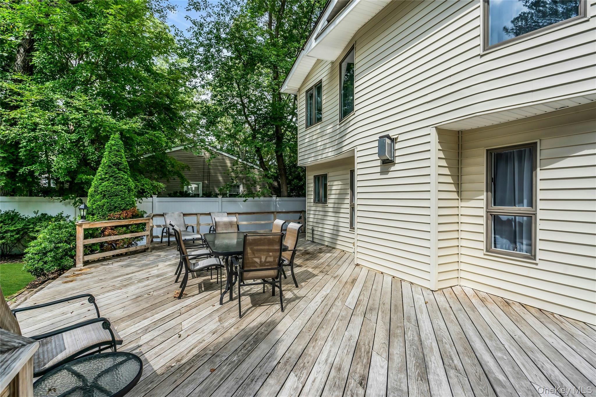 Single Family Rhoda Suffolk County, NY 11787, MLS-903535-27