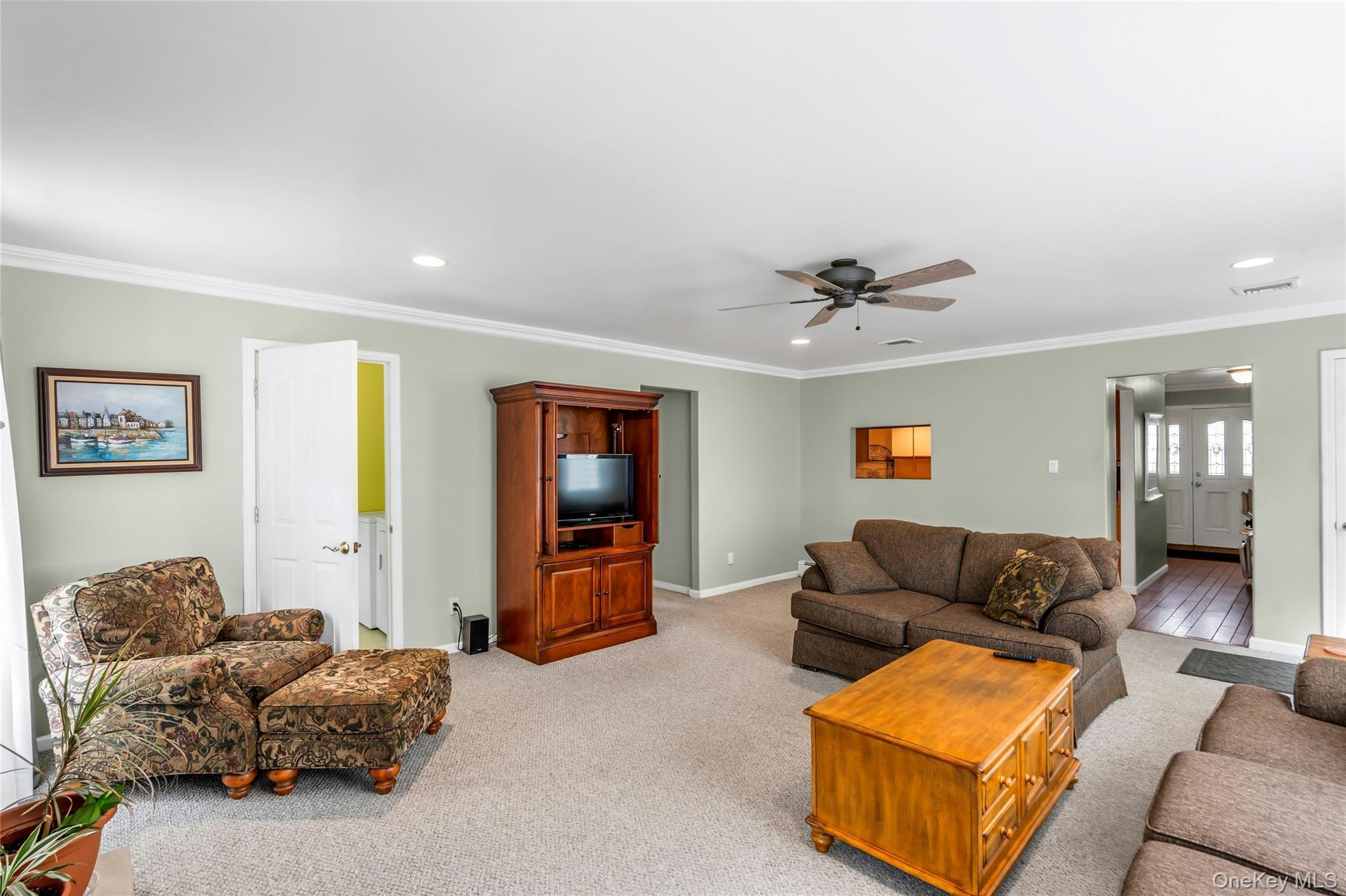 Single Family Rhoda Suffolk County, NY 11787, MLS-903535-5