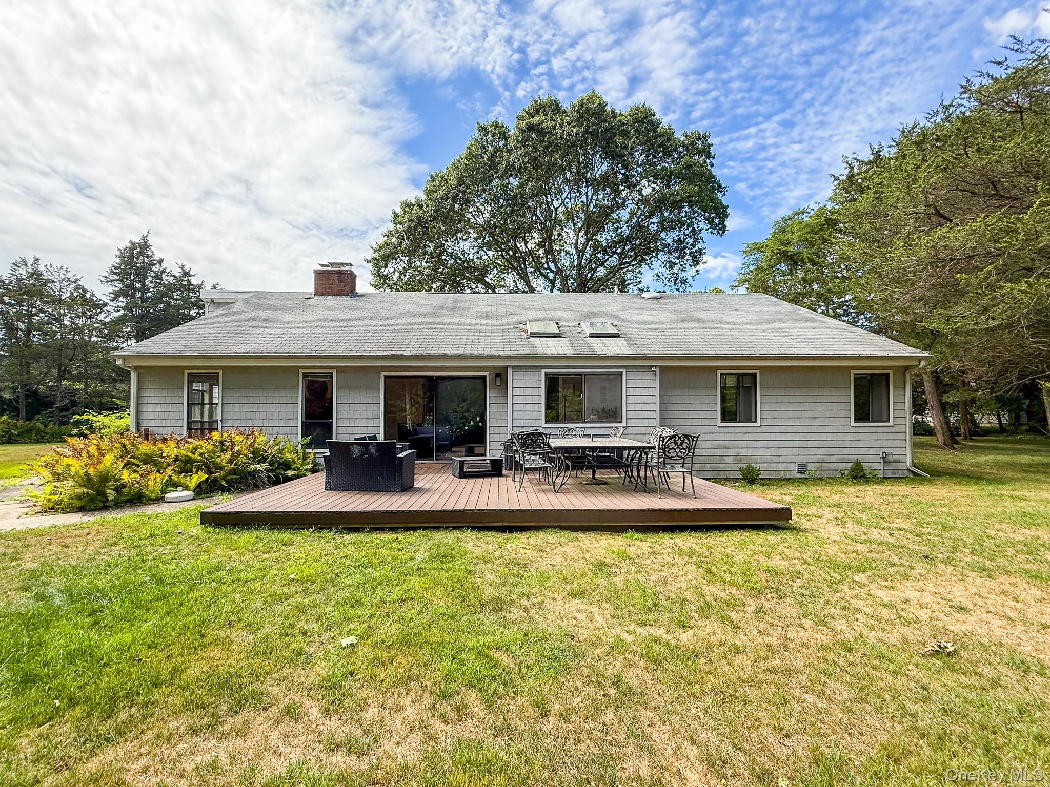 Single Family Wintergreen Suffolk County, NY 11977, MLS-903536-8