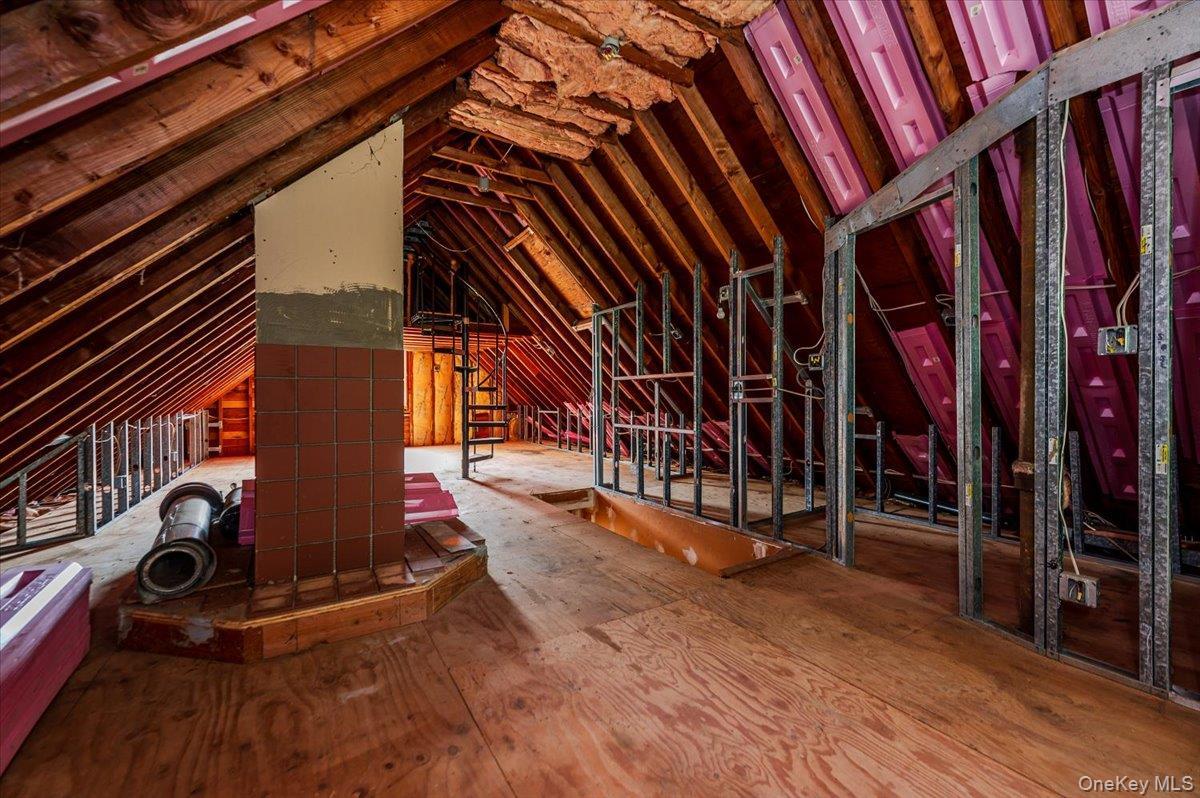 Single Family Hampton Westchester County, NY 10607, MLS-903550-15