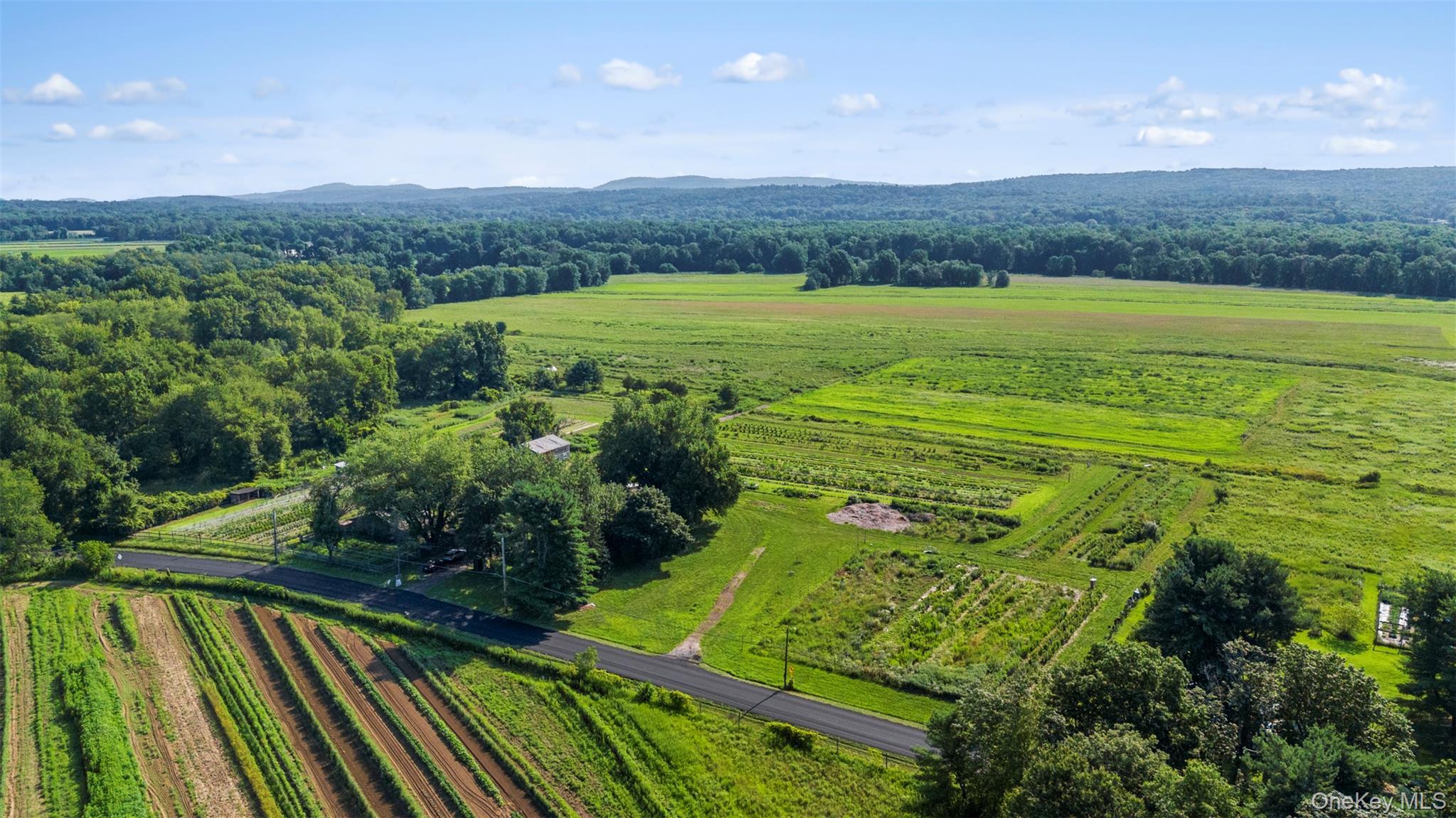 Single Family Springtown Ulster County, NY 12561, MLS-903571-2