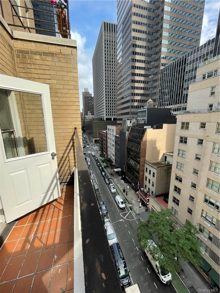 Apartment 55th  Manhattan, NY 10022, MLS-903573-3