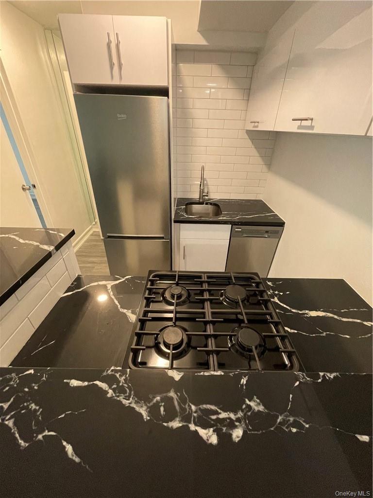 Apartment 55th  Manhattan, NY 10022, MLS-903573-5