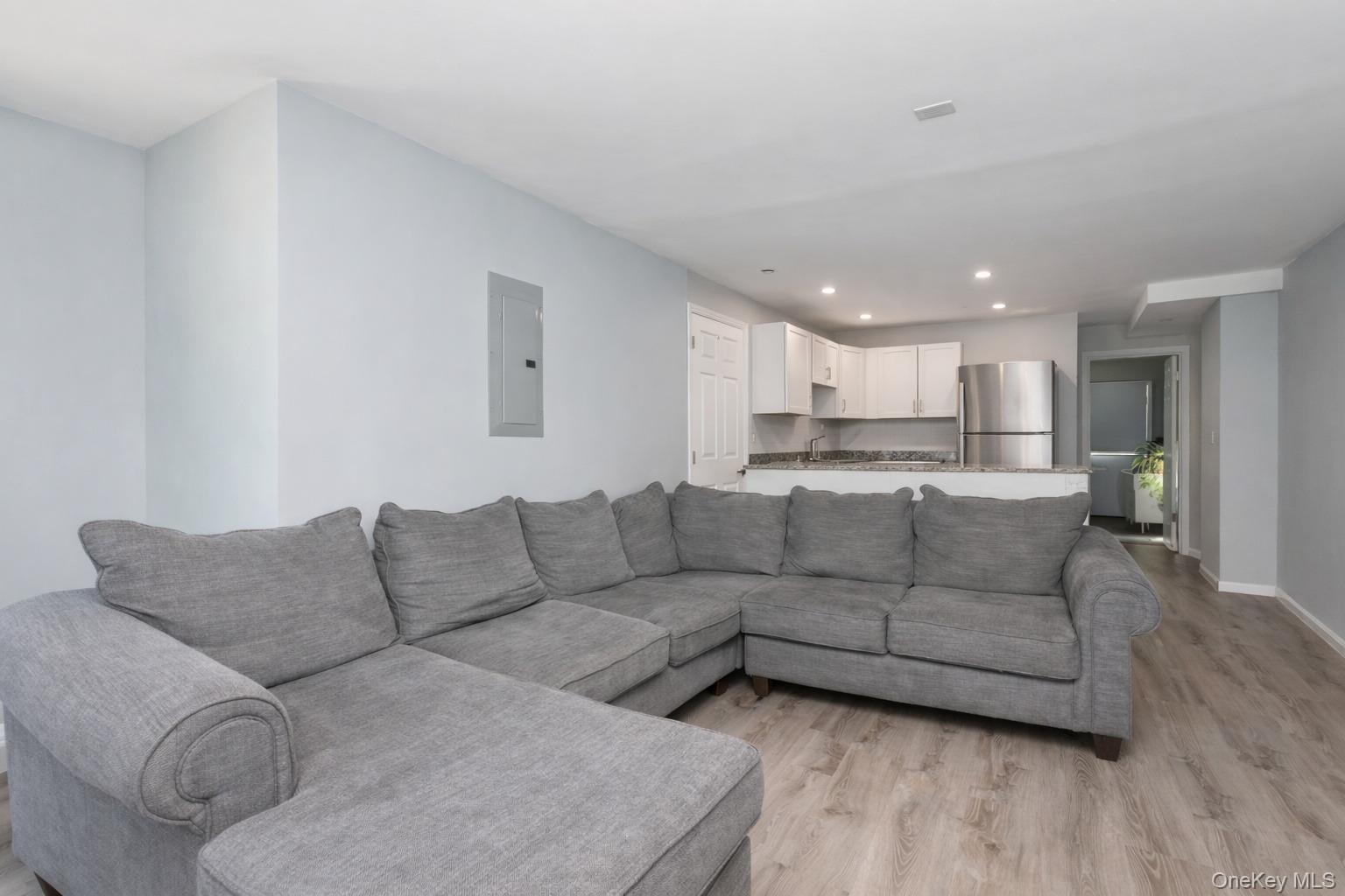 Single Family Main  Dutchess County, NY 12590, MLS-903586-18