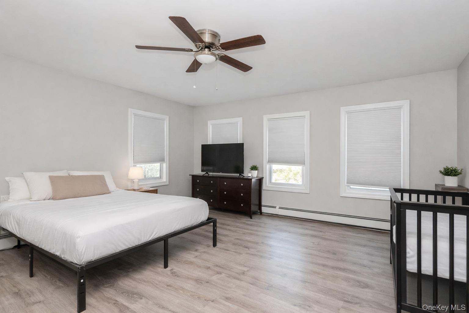 Single Family Main  Dutchess County, NY 12590, MLS-903586-6