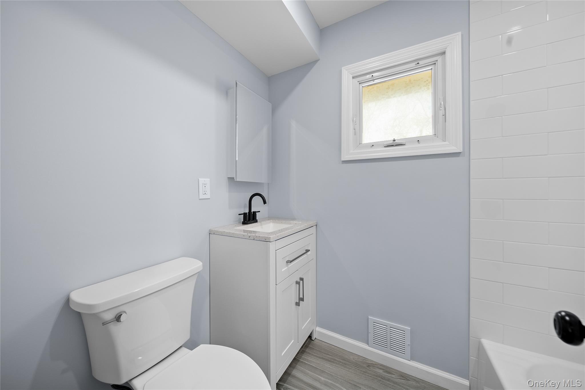 Single Family Lehigh Avenue  Suffolk County, NY 11720, MLS-903620-11