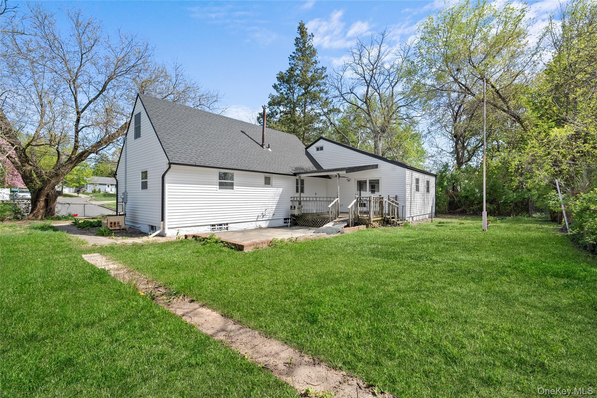 Single Family Lehigh Avenue  Suffolk County, NY 11720, MLS-903620-15