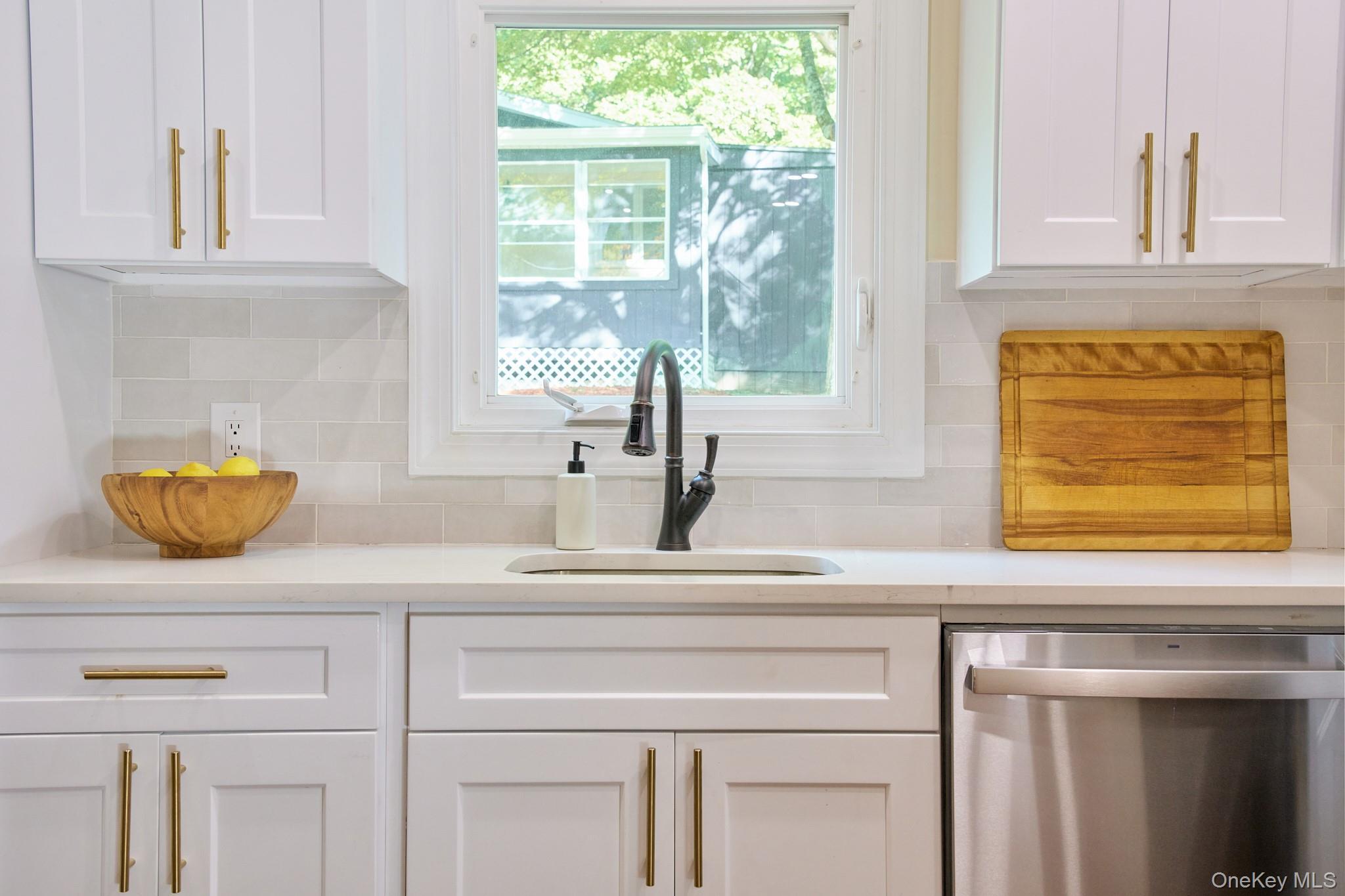 Single Family River Dutchess County, NY 12572, MLS-903626-8