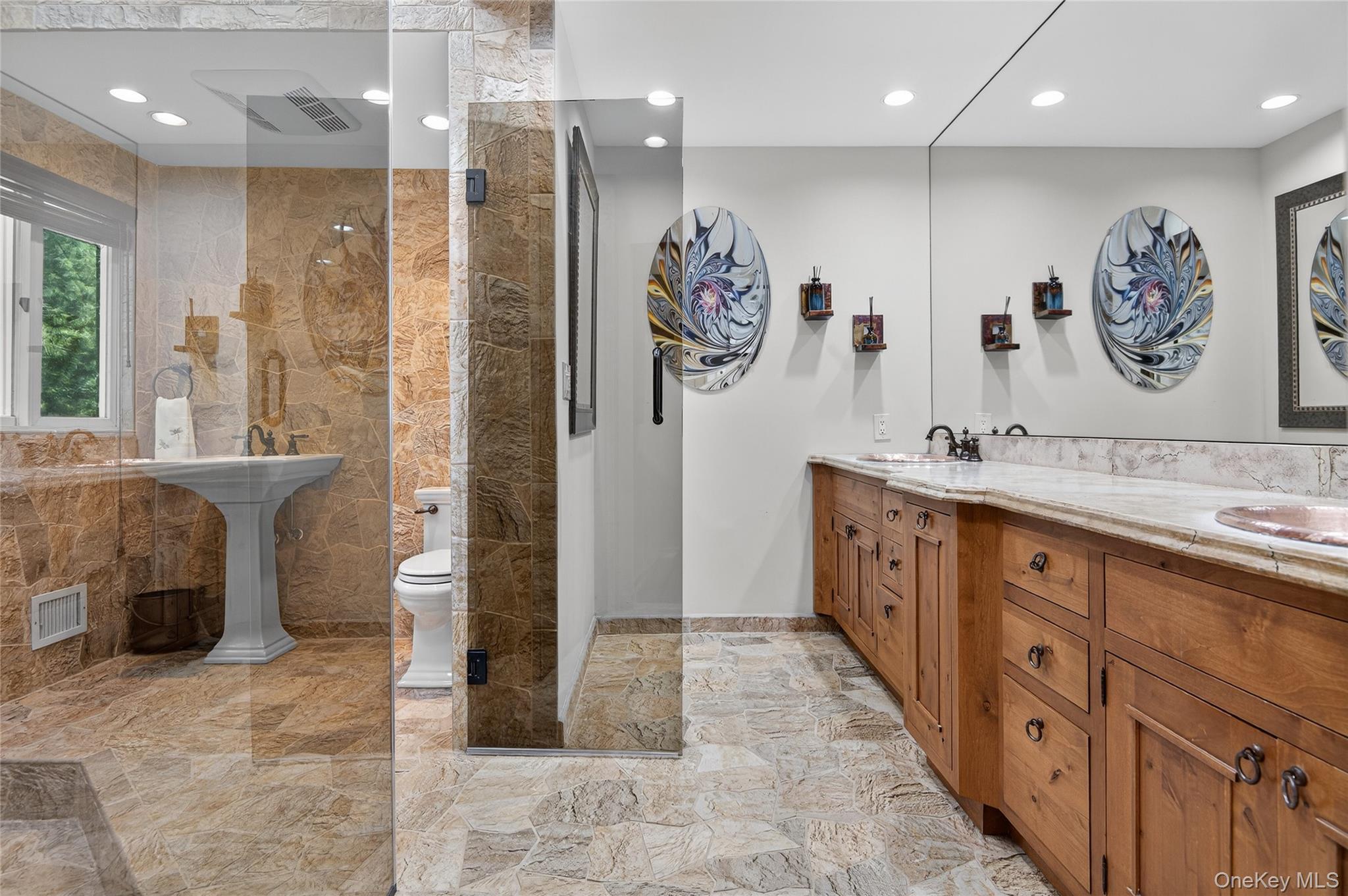 Single Family Roundtree  Suffolk County, NY 11747, MLS-903641-15