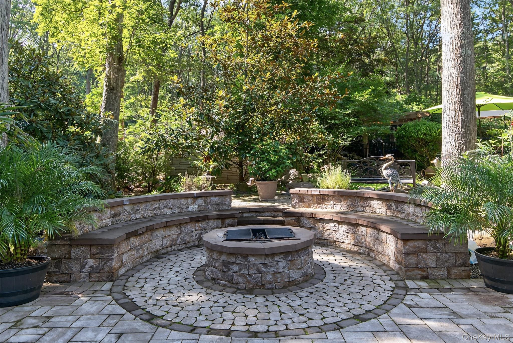 Single Family Roundtree  Suffolk County, NY 11747, MLS-903641-30