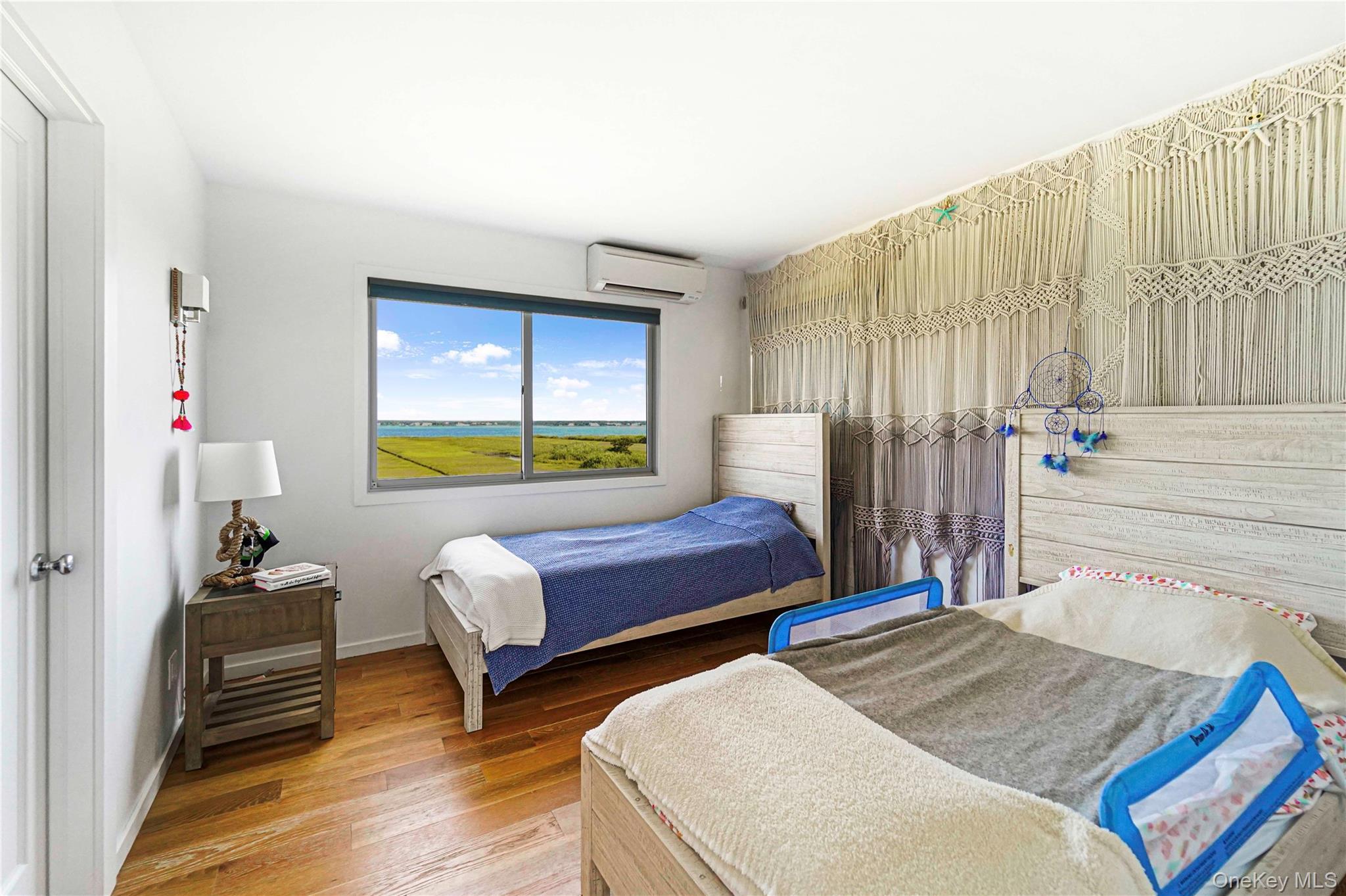 Single Family Dune Suffolk County, NY 11977, MLS-903642-20