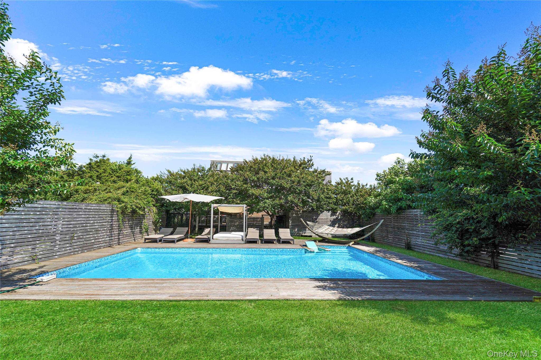 Single Family Dune Suffolk County, NY 11977, MLS-903642-27